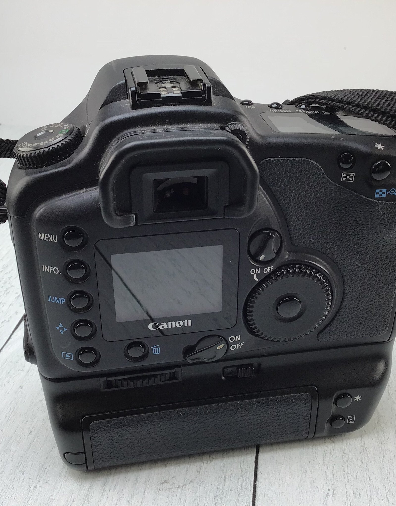 CANON Canon EOS 10D Camera w/ Grip No Charger Used Good