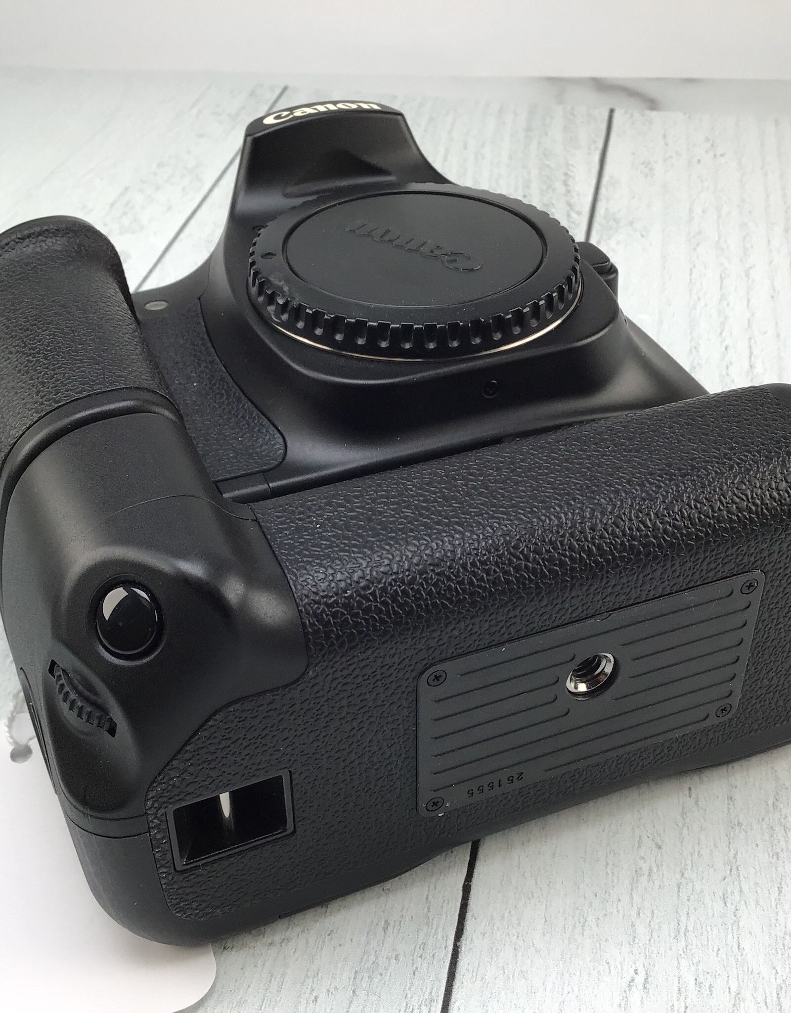 CANON Canon EOS 30D Camera w/ BG-E2 Grip Used Good