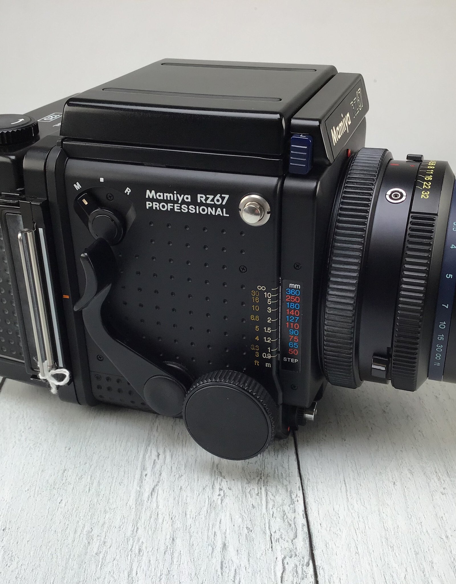 MAMIYA Mamiya RZ67 Pro Camera w/ 110mm f2.8, 120, WL Used Good
