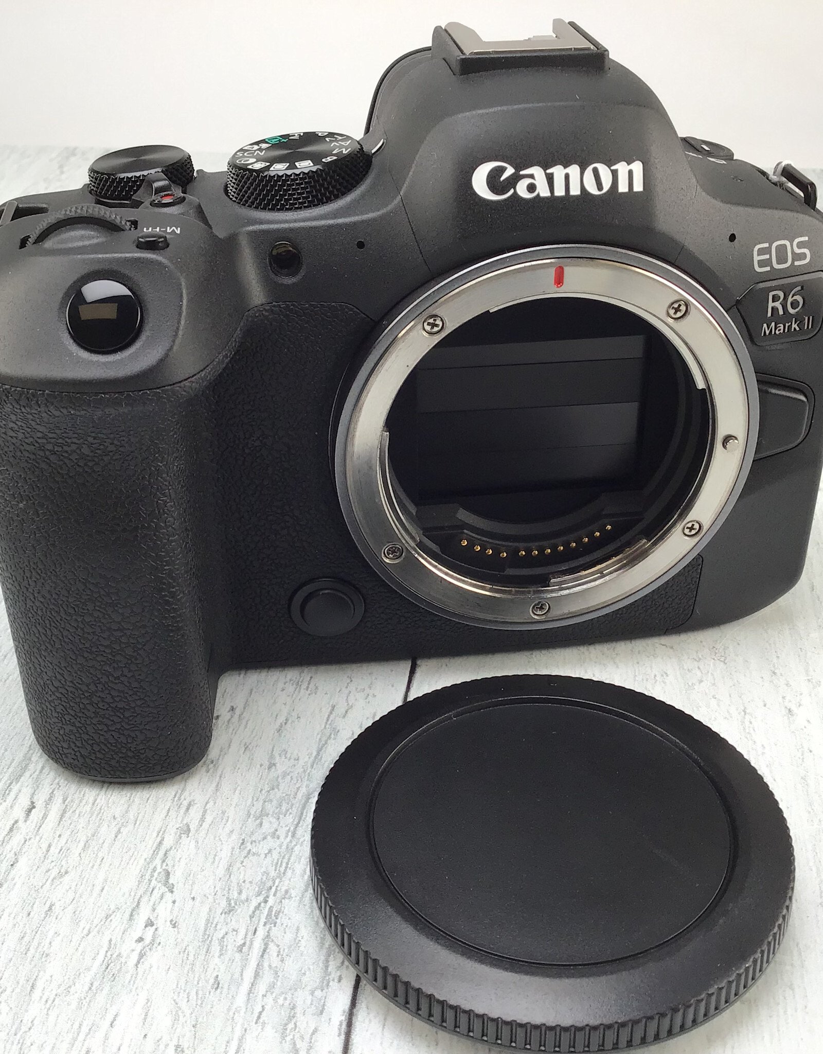 CANON Canon R6 Mark II Camera Body Used Good
