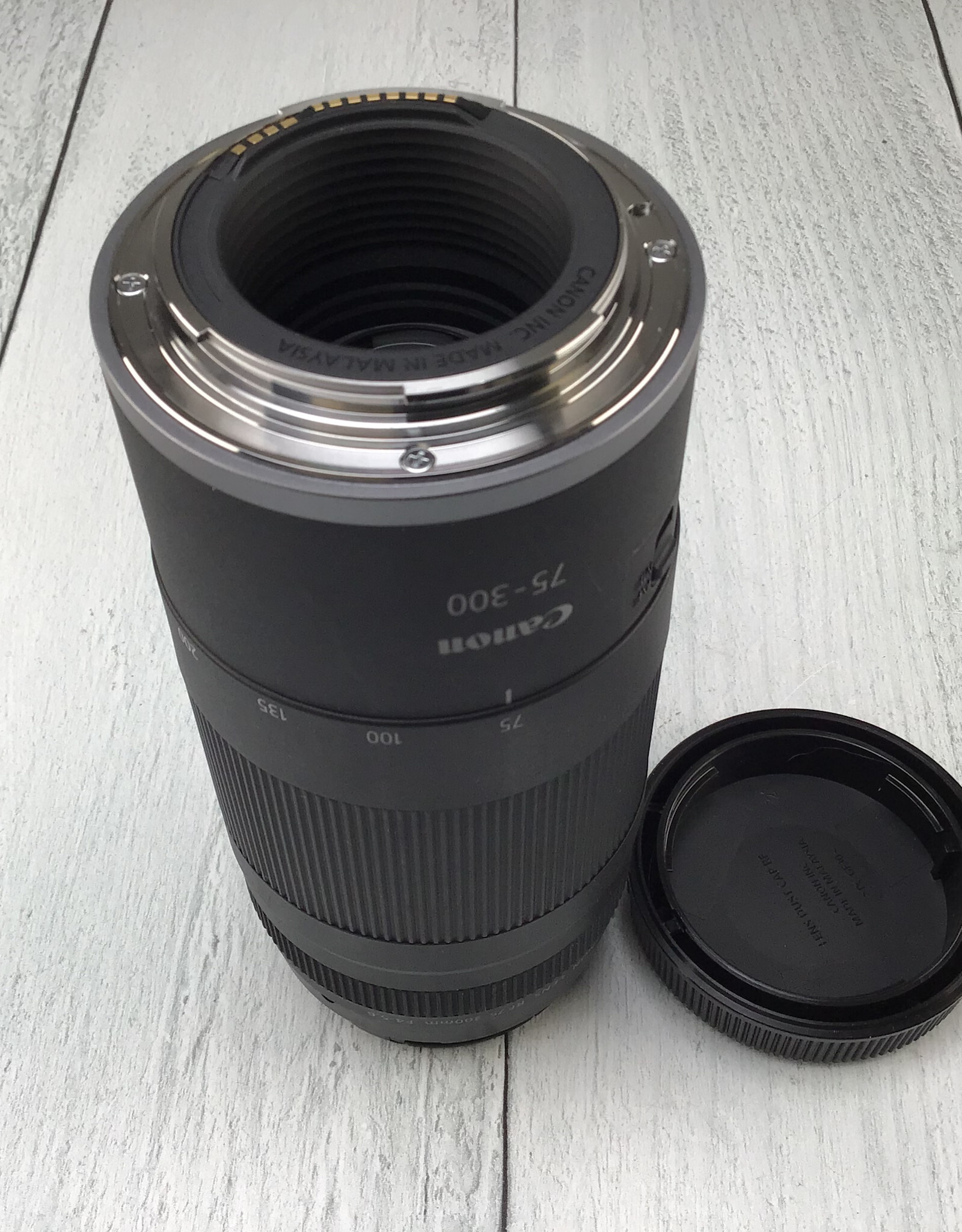 CANON Canon RF 75-300mm f4-5.6 Lens Used Good