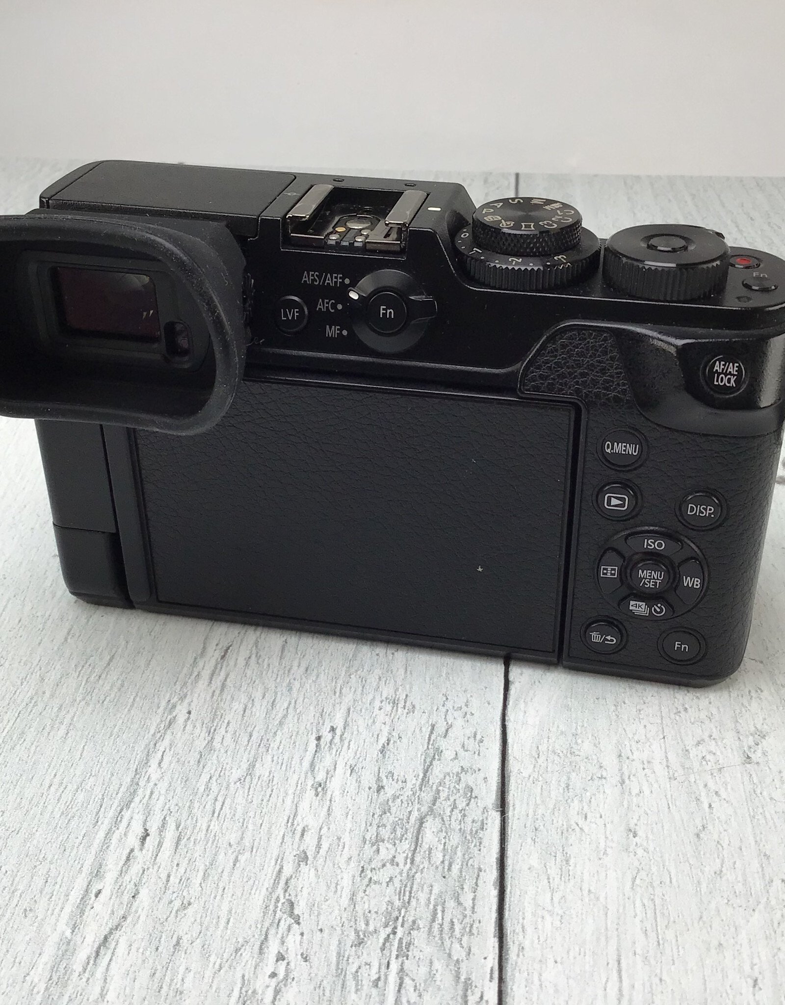 PANASONIC Panasonic Lumix GX8 Camera Body No Charger Used Good