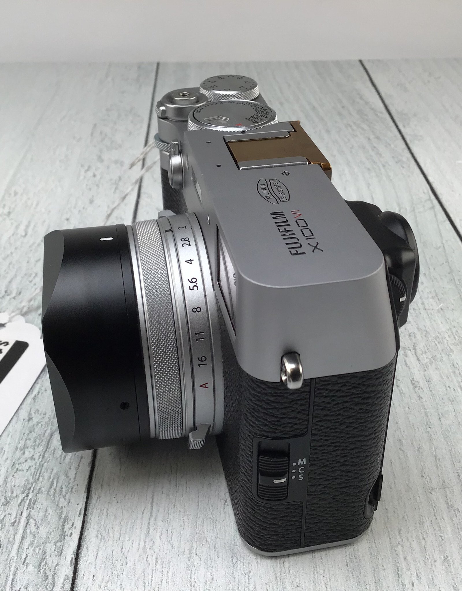 FUJI Fuji X100VI Silver Camera Used Good