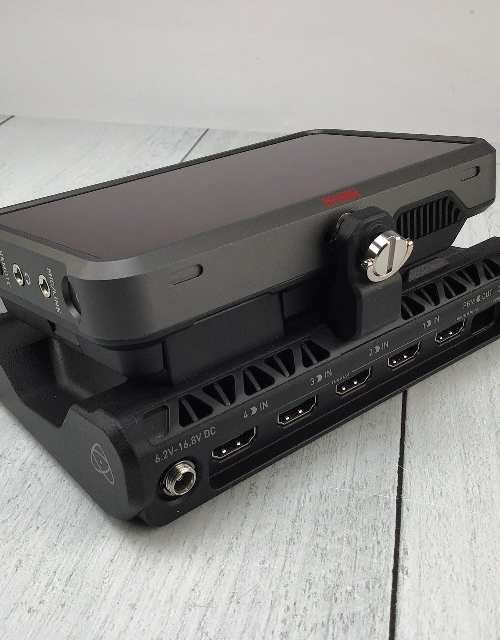 ATOMOS Atomos Ninja V w/ Atom X Cast Used Good