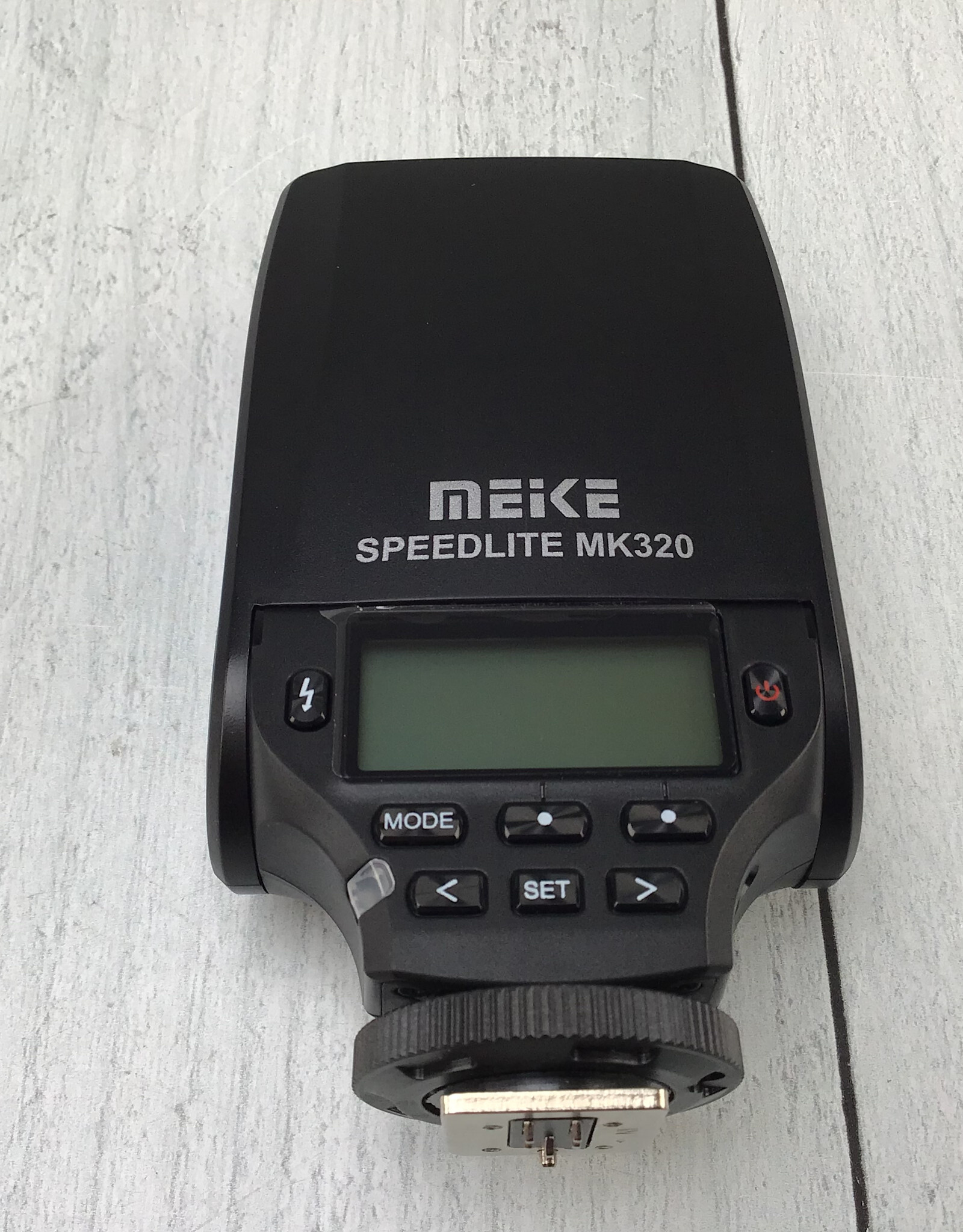 Meike Meike Speedlite MK320 Flash for Canon Used Good