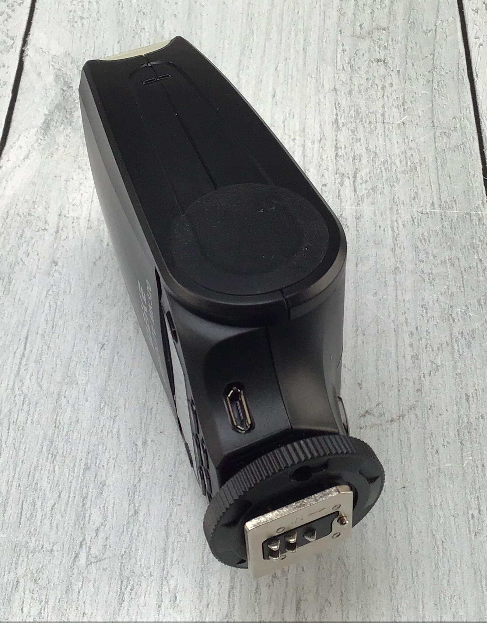 Meike Meike Speedlite MK320 Flash for Canon Used Good