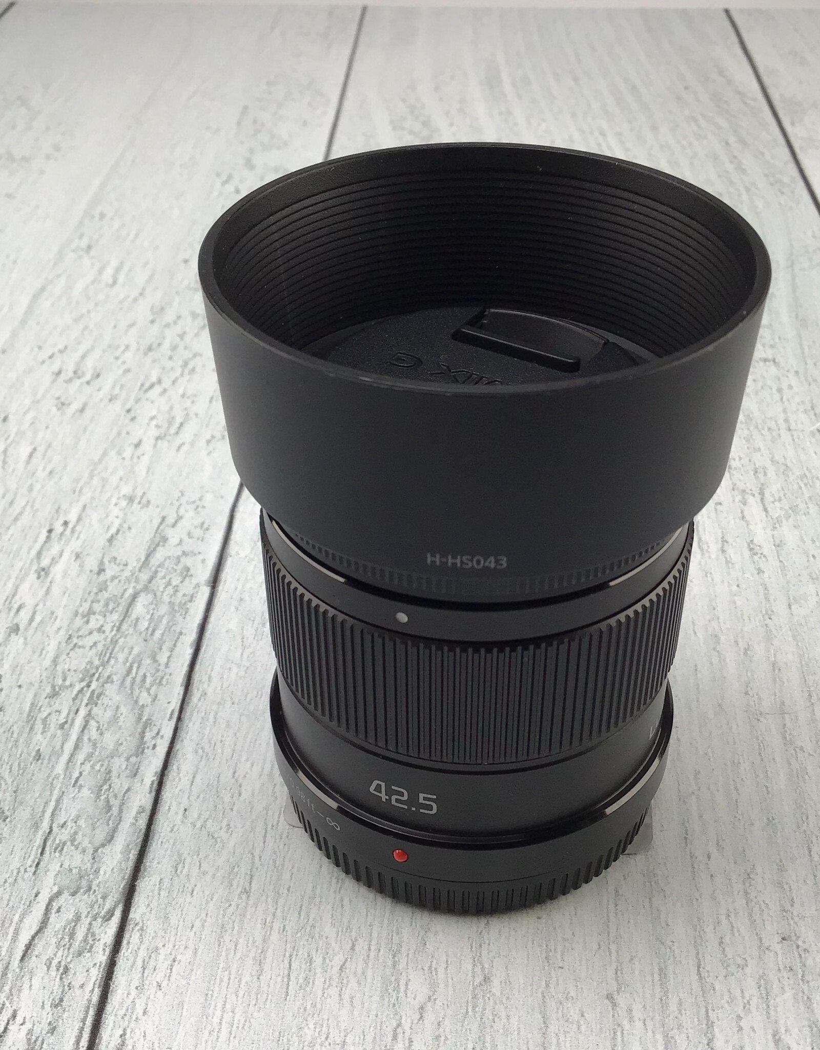 PANASONIC Panasonic LUMIX 42.5 F1.7 ASPH  Lens Used Good