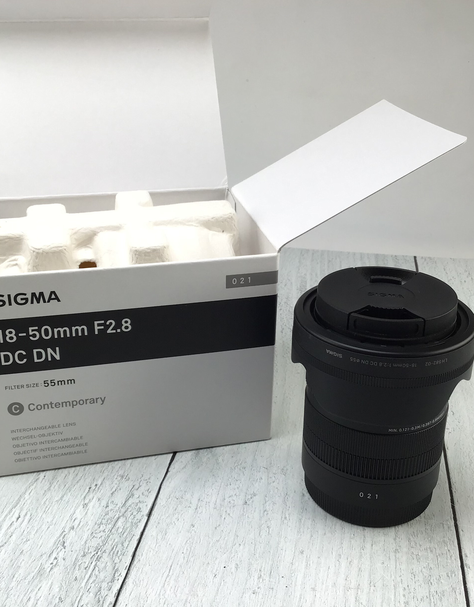 SIGMA Sigma 18-50mm f2.8 DC DN Lens for Sony E in Box Used EX