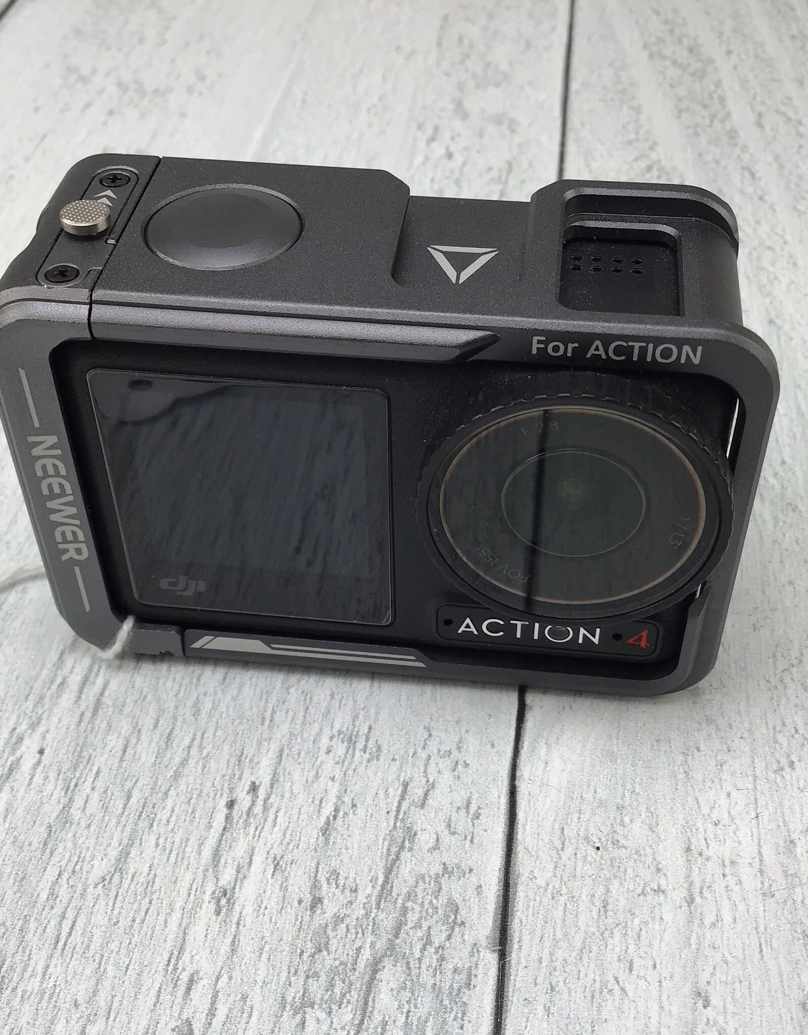 DJI DJI Action 4 Camera w/ Neewer Cage Used Good