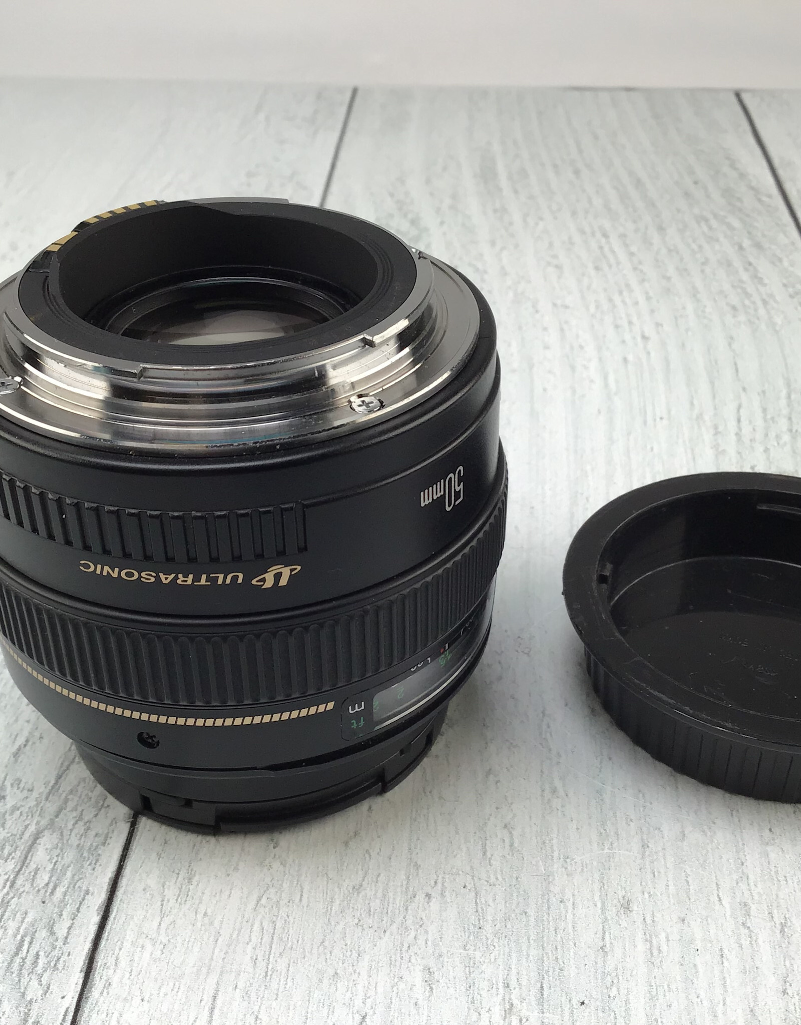 CANON Canon EF 50mm f1.4 USM Crack on Filter Ring Used BGN