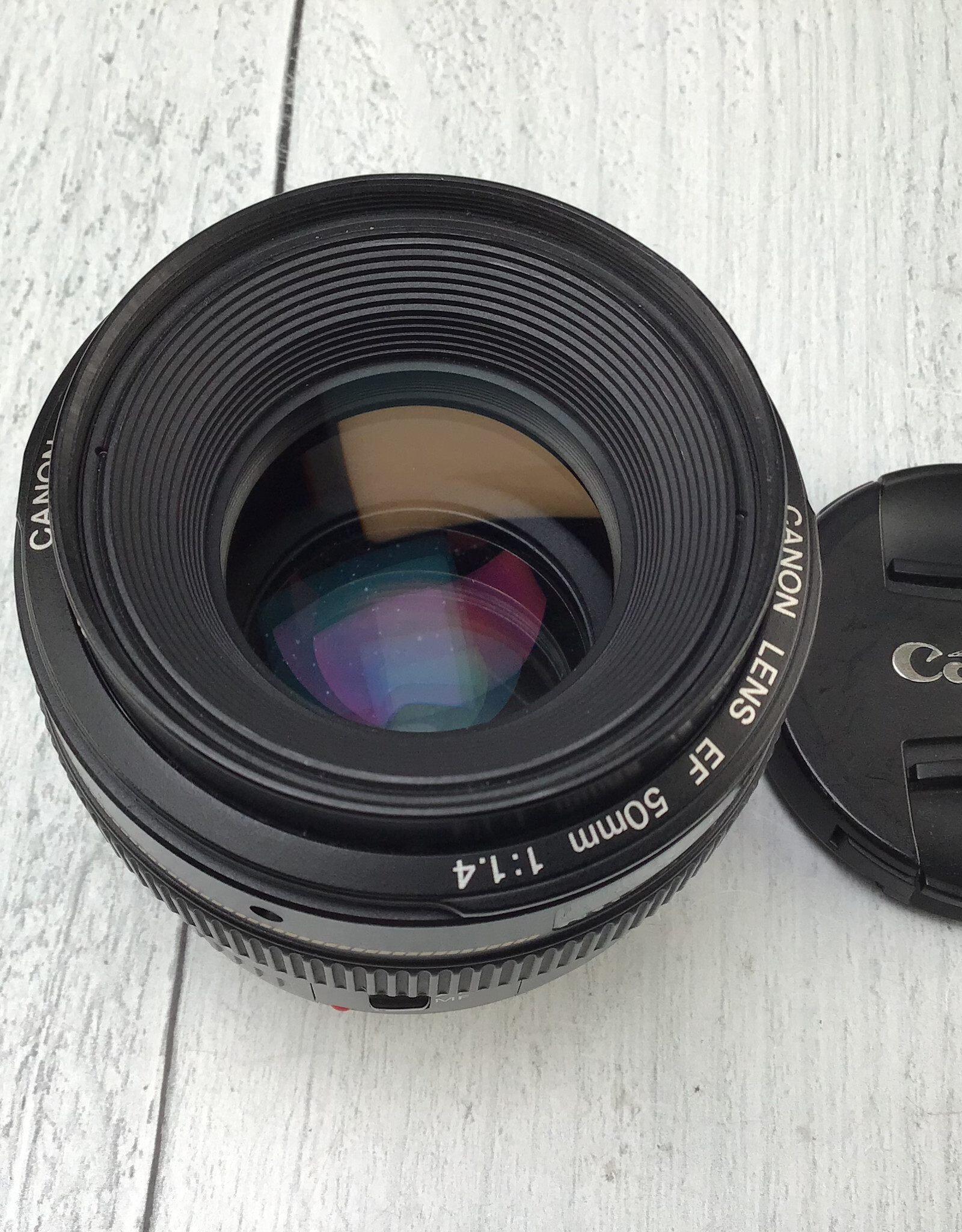 CANON Canon EF 50mm f1.4 USM Crack on Filter Ring Used BGN