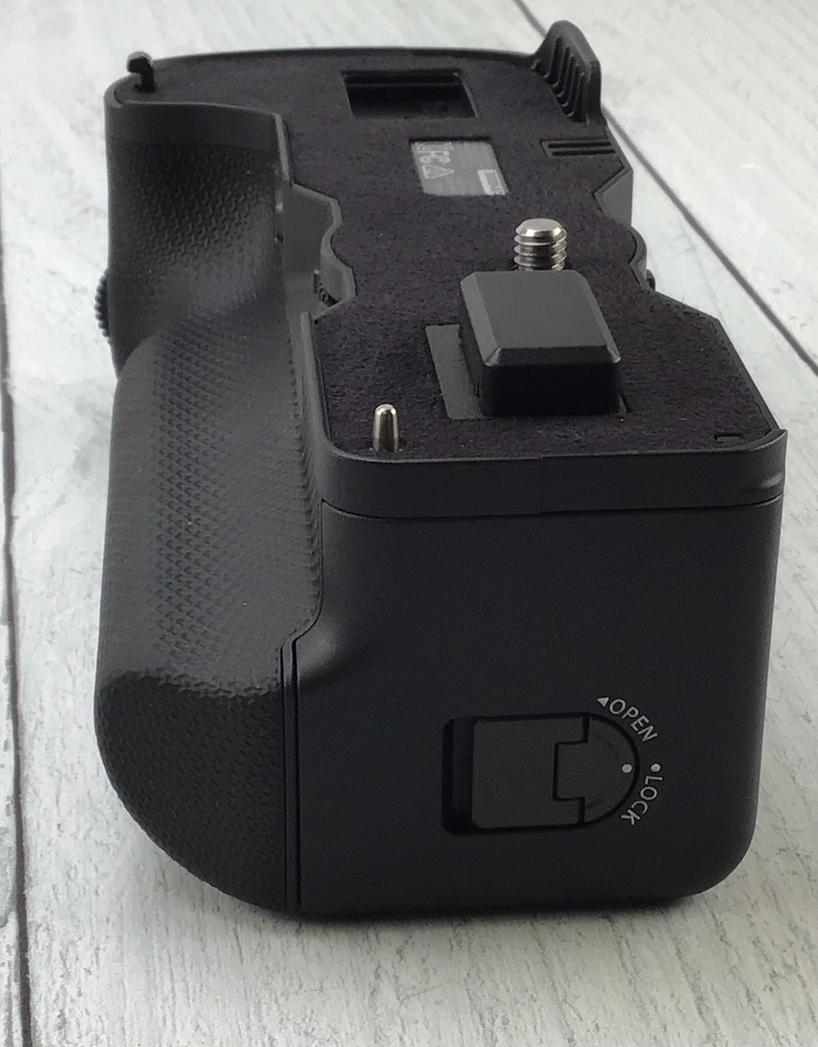 FUJI Fuji Vertical Battery Grip VG-GFX100II in Box Used EX