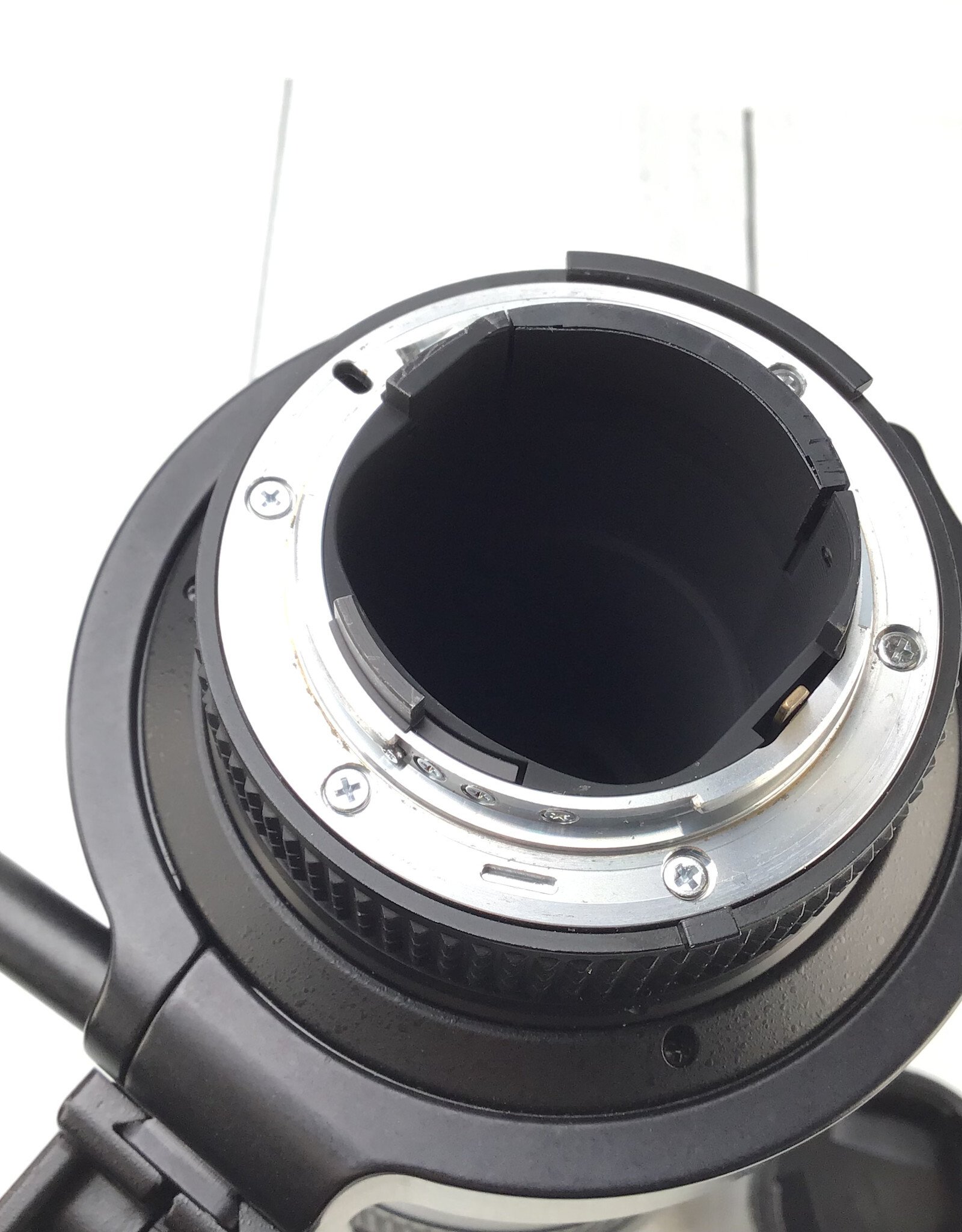 NIKON Nikon ED AF-S Nikkor 300mm f4 D Lens AF Squeaks Used BGN