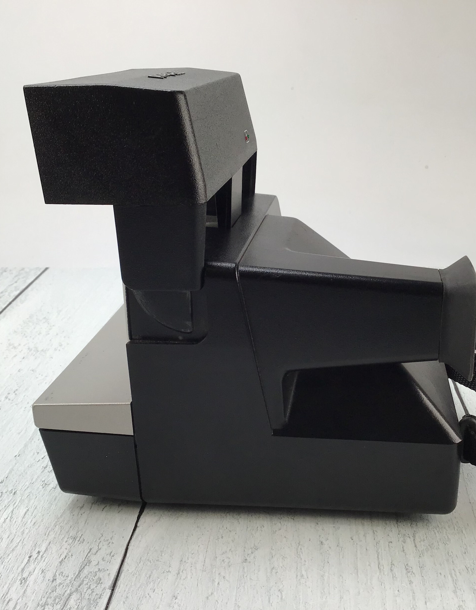 POLAROID Polaroid Sun 600 LMS Camera Used Good