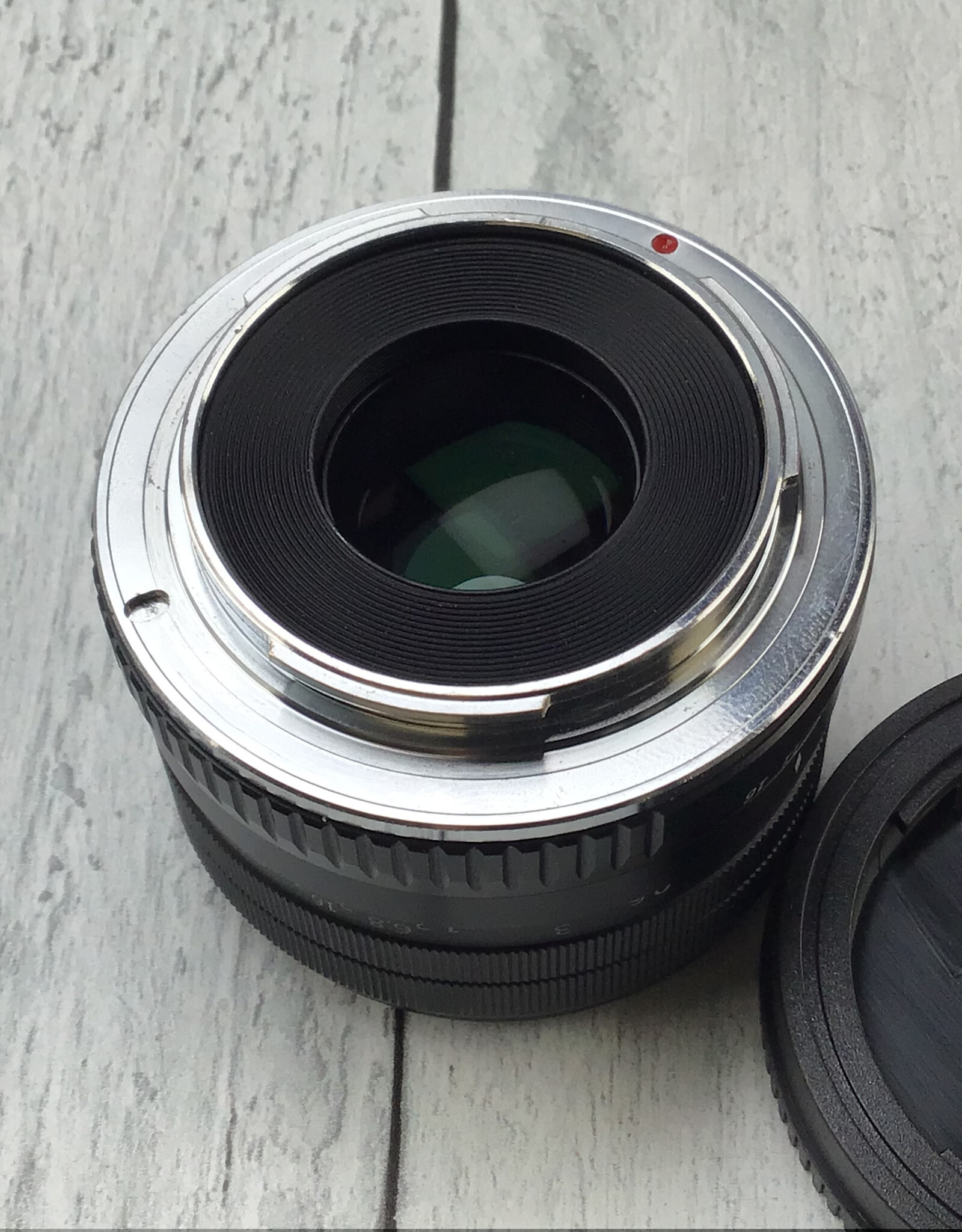 SONY Neewer 35mm f1.4 Lens for Sony E Used Good