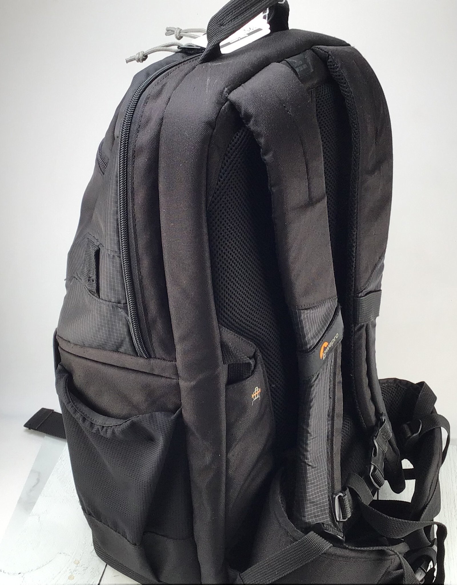 LOWEPRO Lowepro Fastpack BP 250 AW II Camera Backpack Used Fair