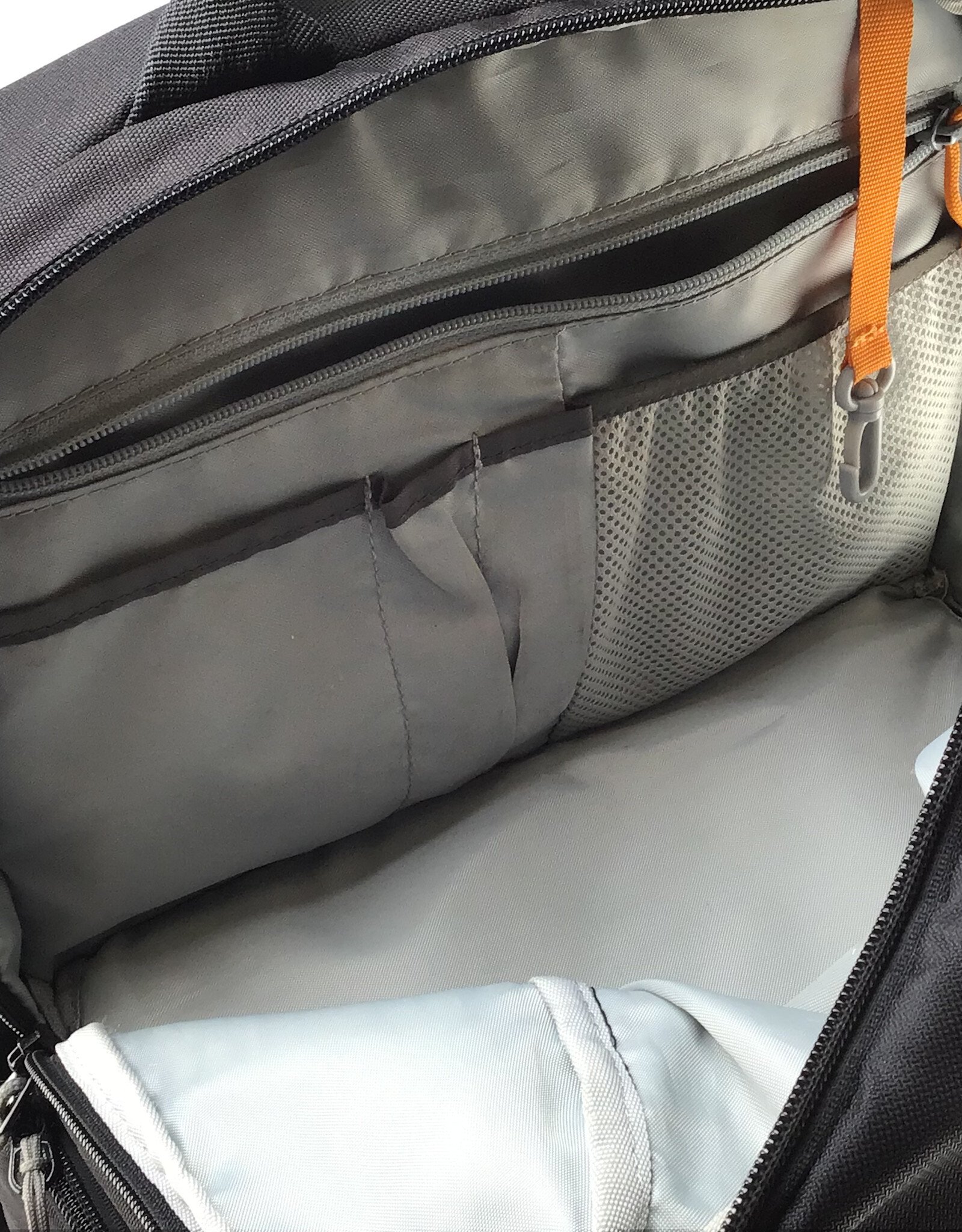 LOWEPRO Lowepro Fastpack BP 250 AW II Camera Backpack Used Fair