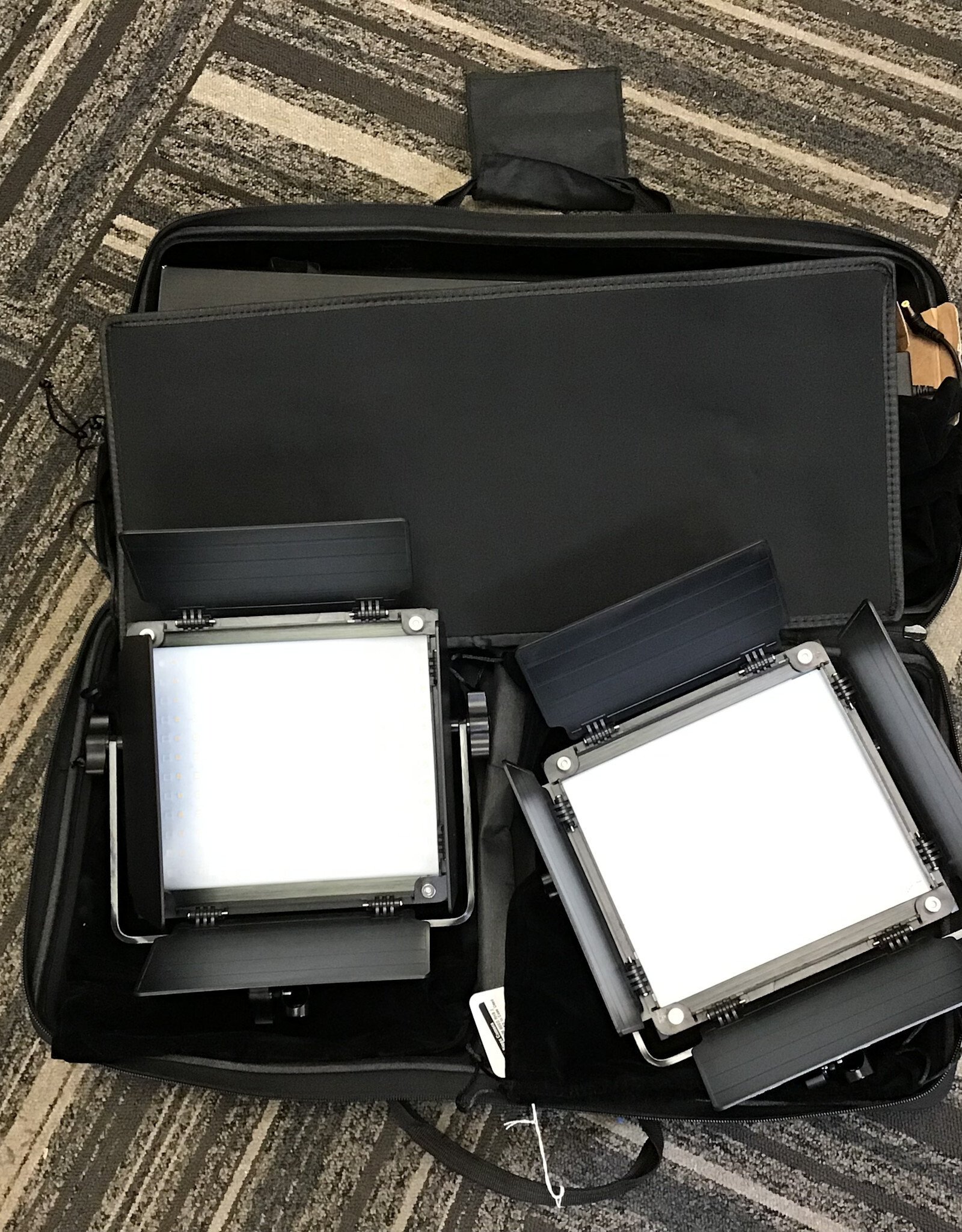 GVM GVM 800D RHB 2 Light Kit in Case Used Good