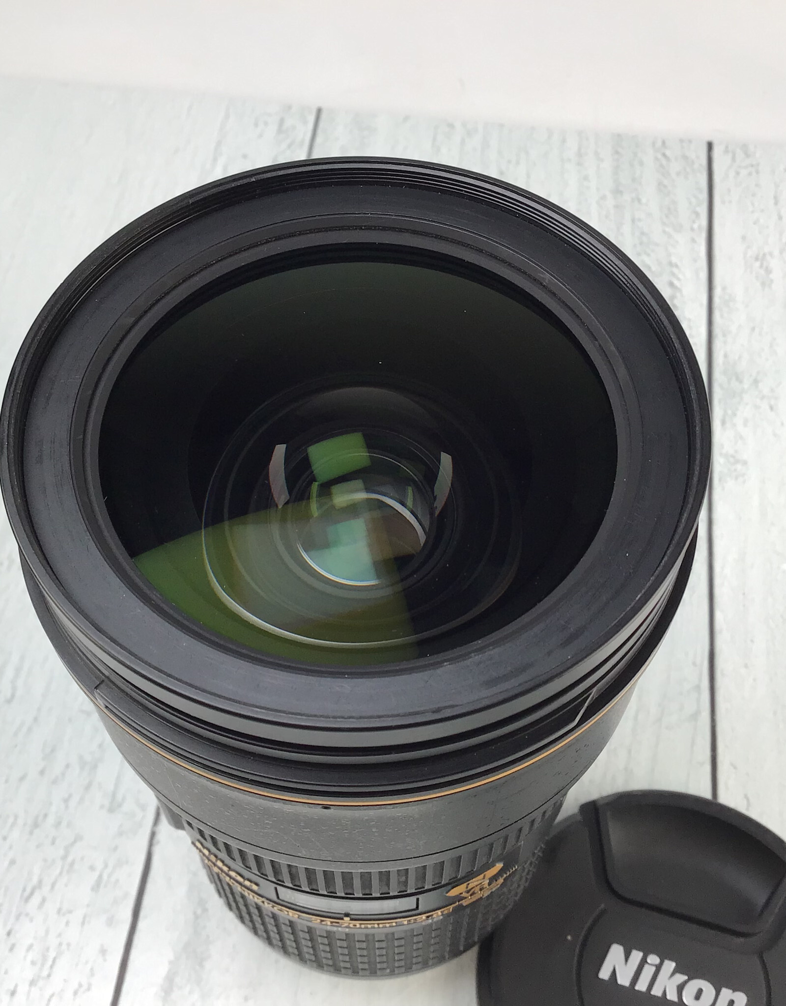 NIKON Nikon AF-S Nikkor 24-70mm f2.8E VR Lens w/ Case Used Good