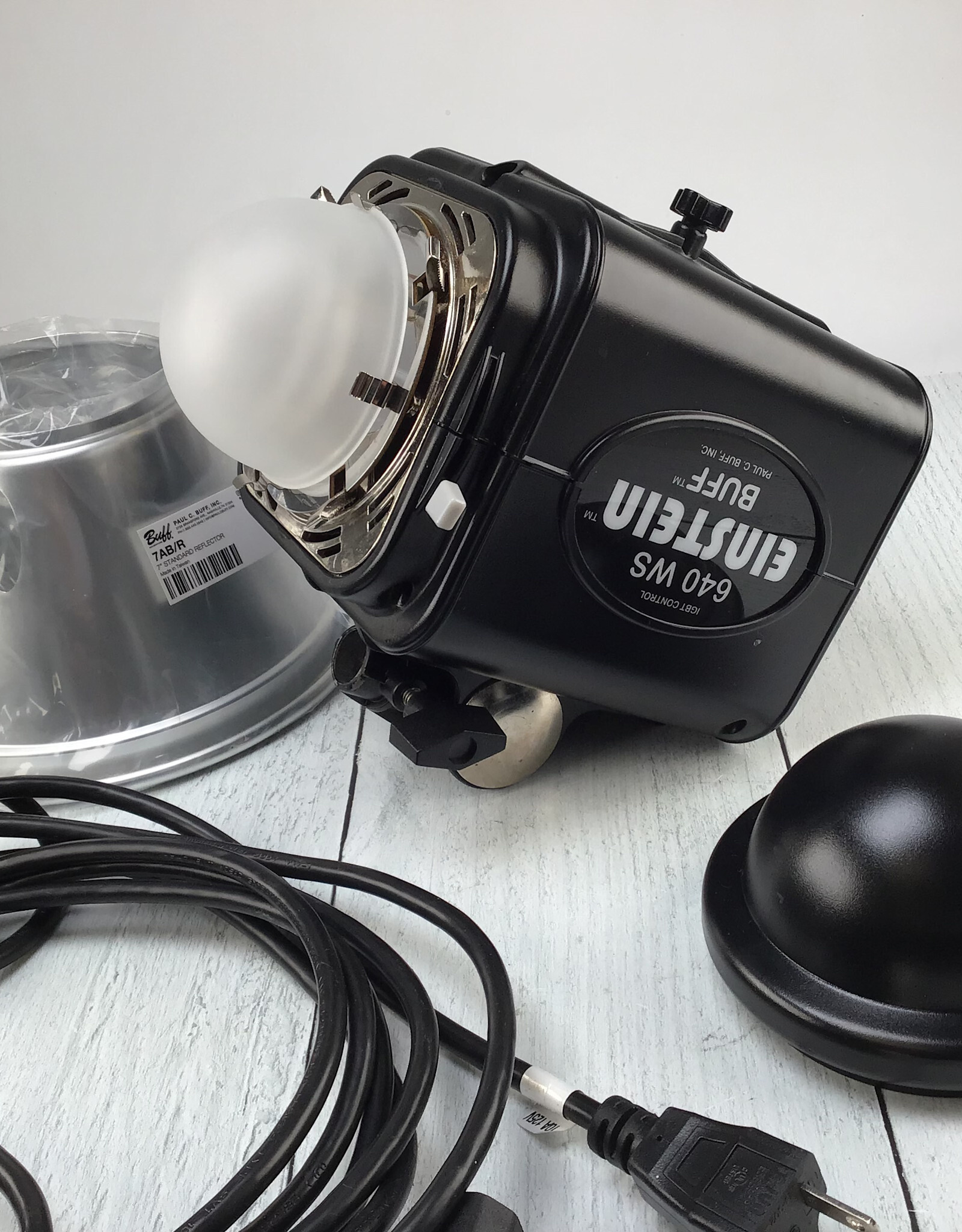 Paul C. Buff Paul C Buff Einstein 640 Flash Used Good