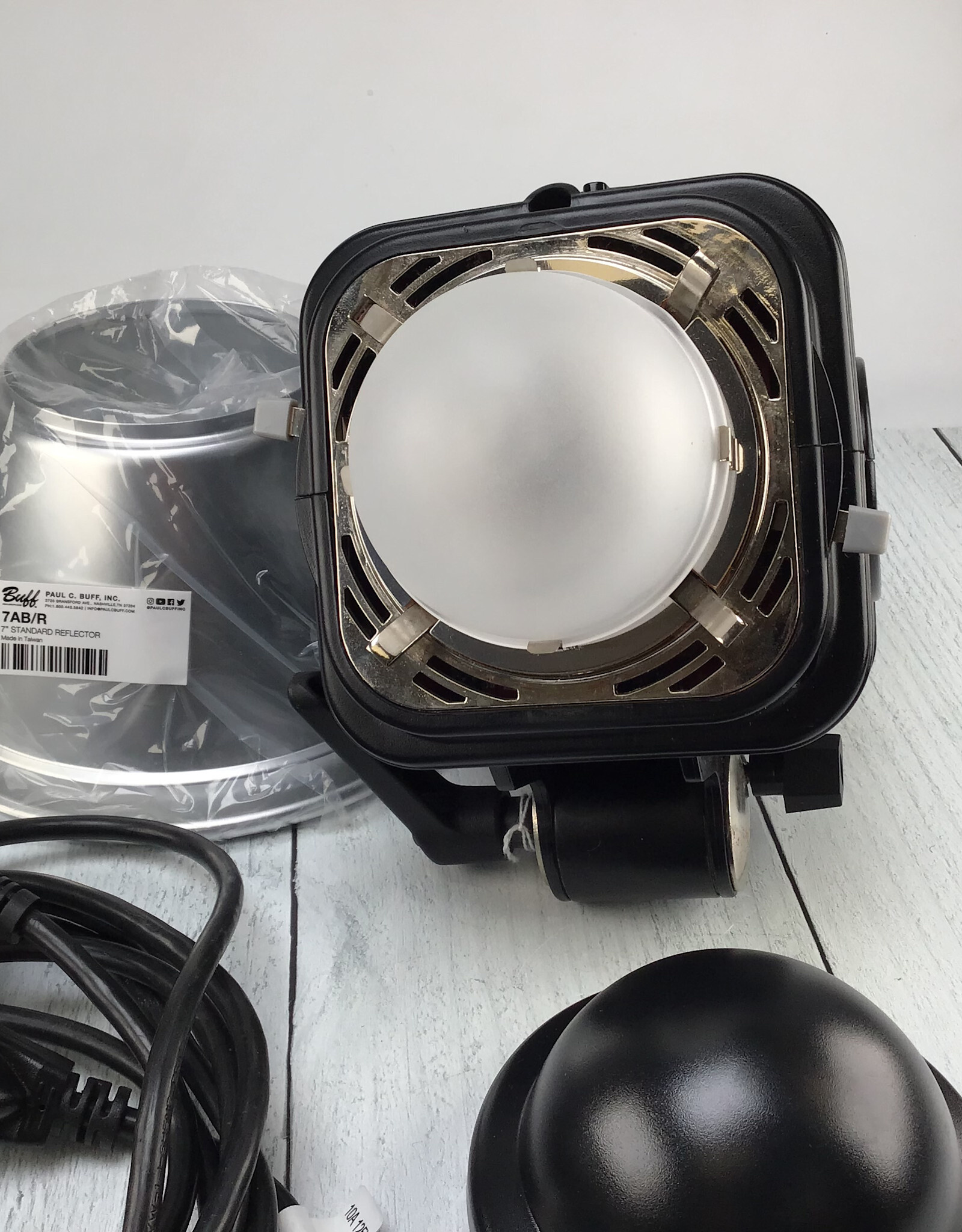 Paul C. Buff Paul C Buff Einstein 640 Flash Used Good