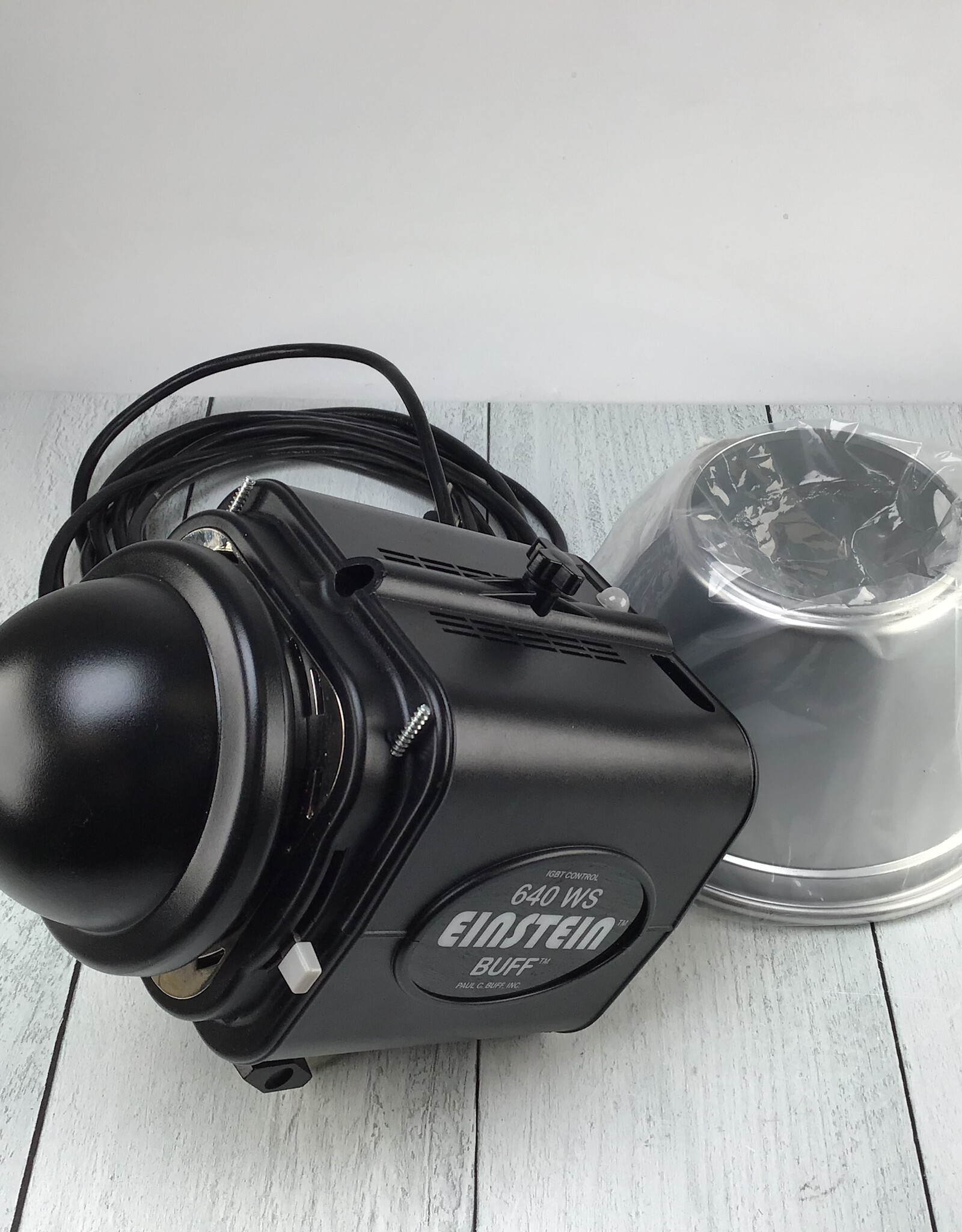 Paul C. Buff Paul C Buff Einstein 640 Flash Used Good