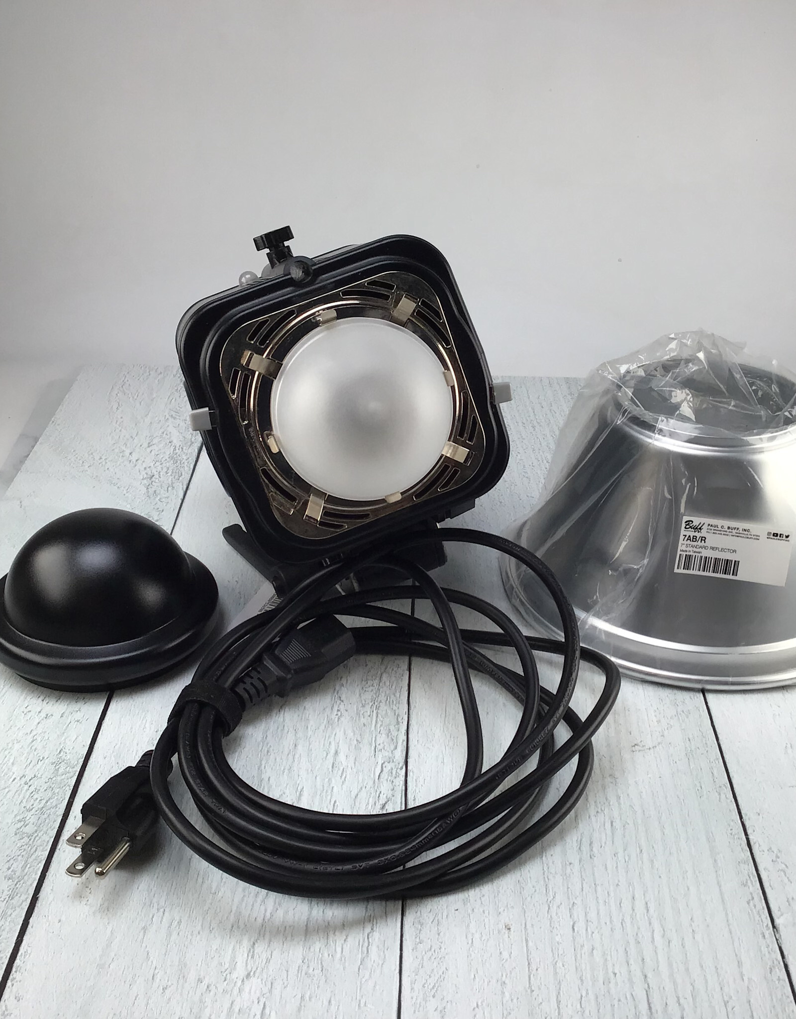 Paul C. Buff Paul C Buff Einstein 640 Flash Used Good