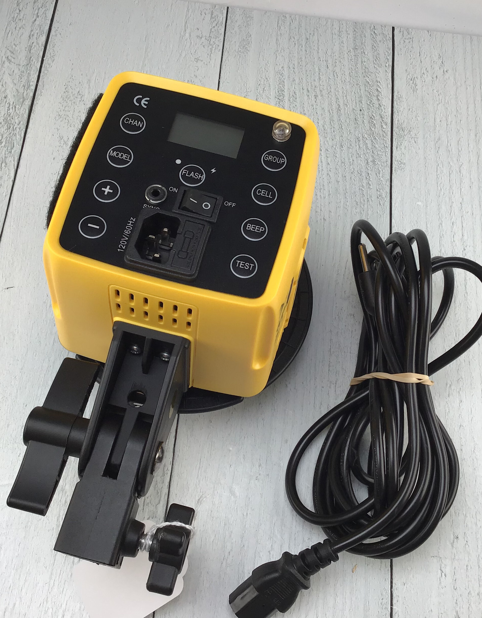 Interfit The Honey Badger 320 Flash Used Good