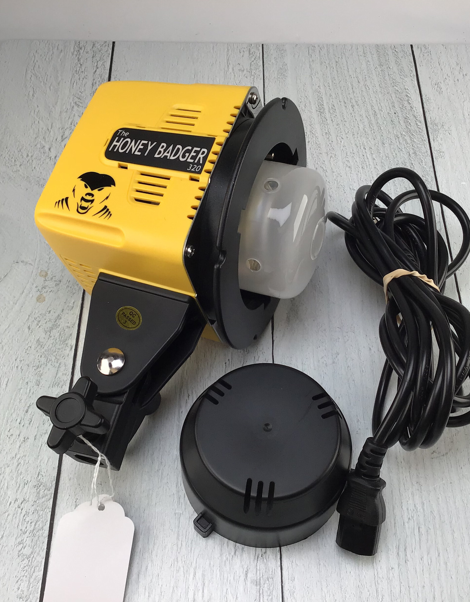 Interfit The Honey Badger 320 Flash Used Good