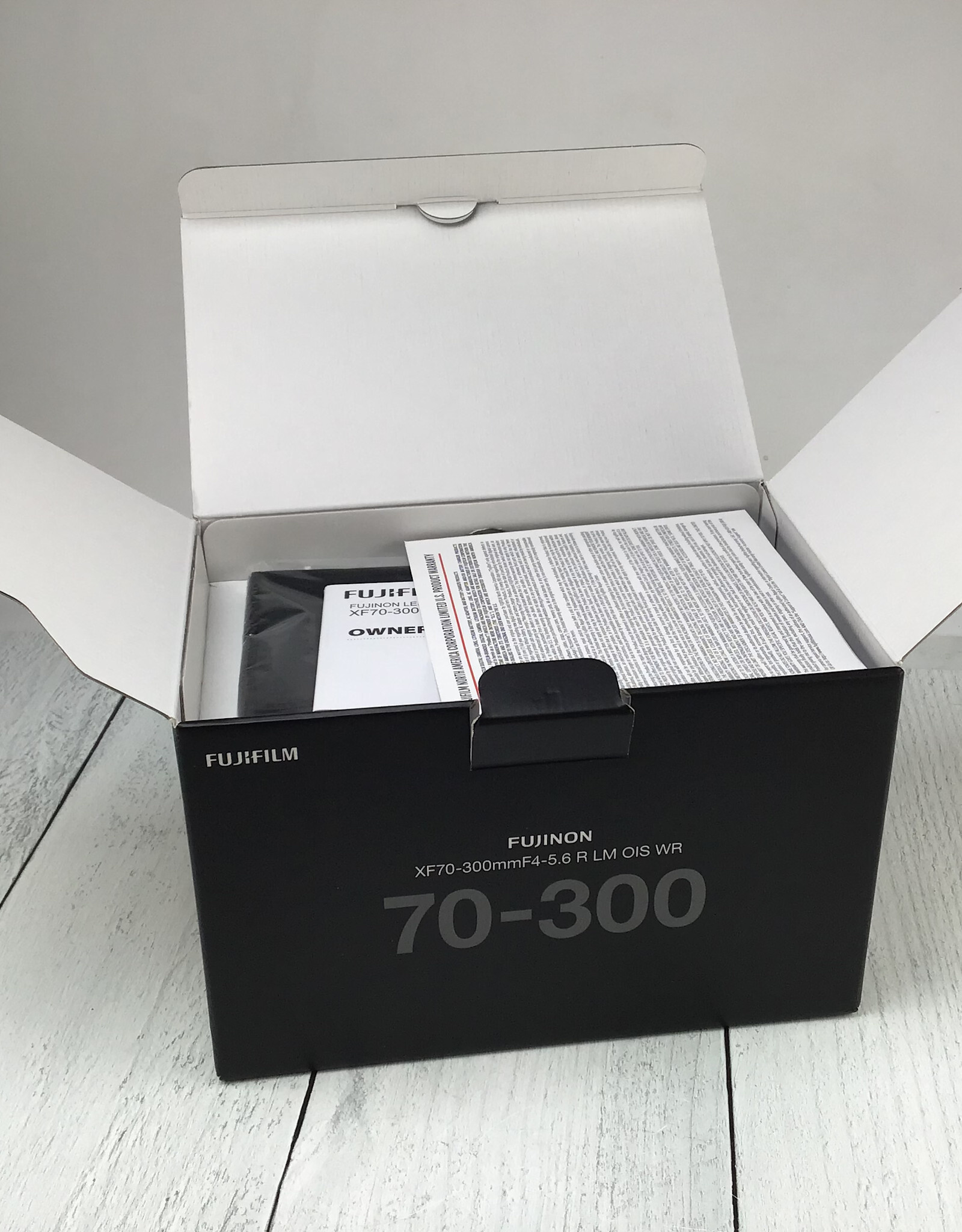 FUJI Fuji XF 70-300mm f4-5.6 R LM OIS WR Lens in Box Used EX