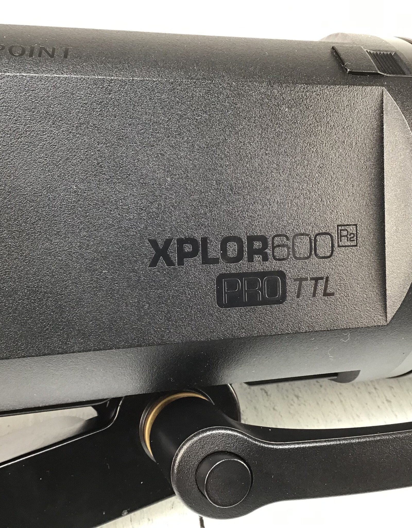 Flashpoint Flashpoint XPLOR 600 R2 PRO TTL Portable Flash w/ Case Used Good