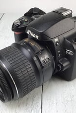 NIKON Nikon D40 Camera w/ 18-55mm Used Fair