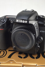 NIKON Nikon D7500 Camera Body Used EX