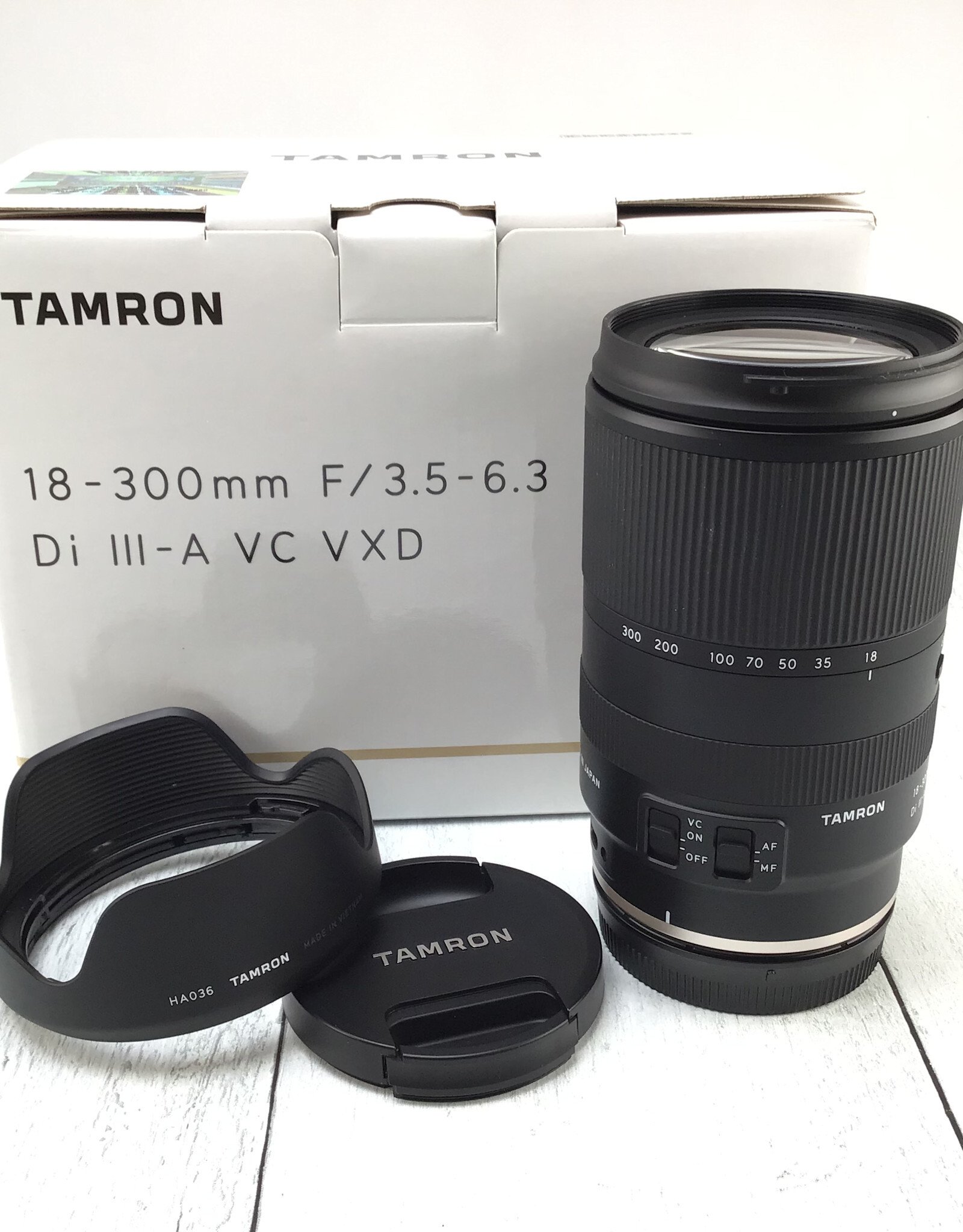 TAMRON Tamron 18-300mm f3.5-6.3 Di III-A VC VXD Lens for Canon RF in Box Used EX