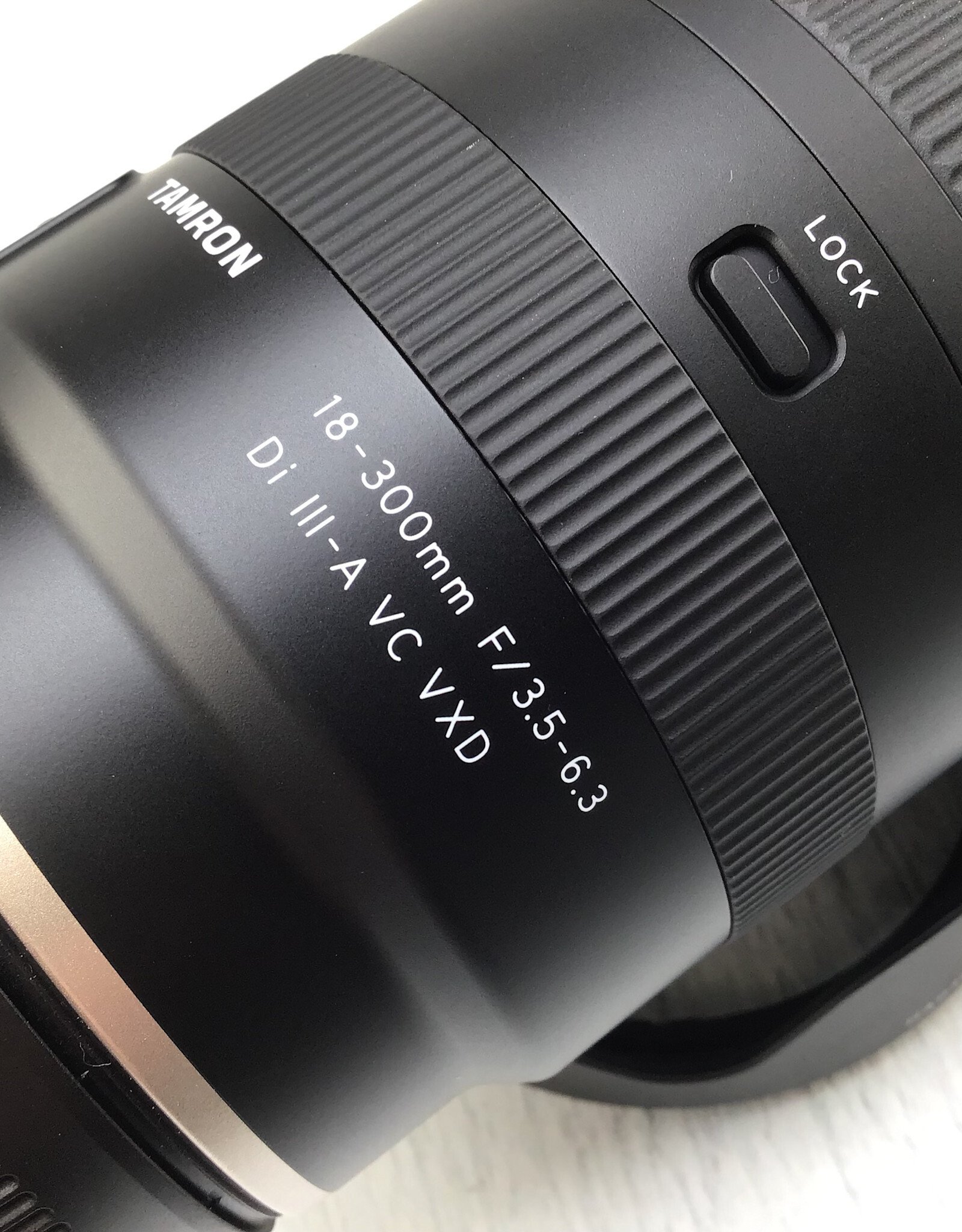 TAMRON Tamron 18-300mm f3.5-6.3 Di III-A VC VXD Lens for Canon RF in Box Used EX