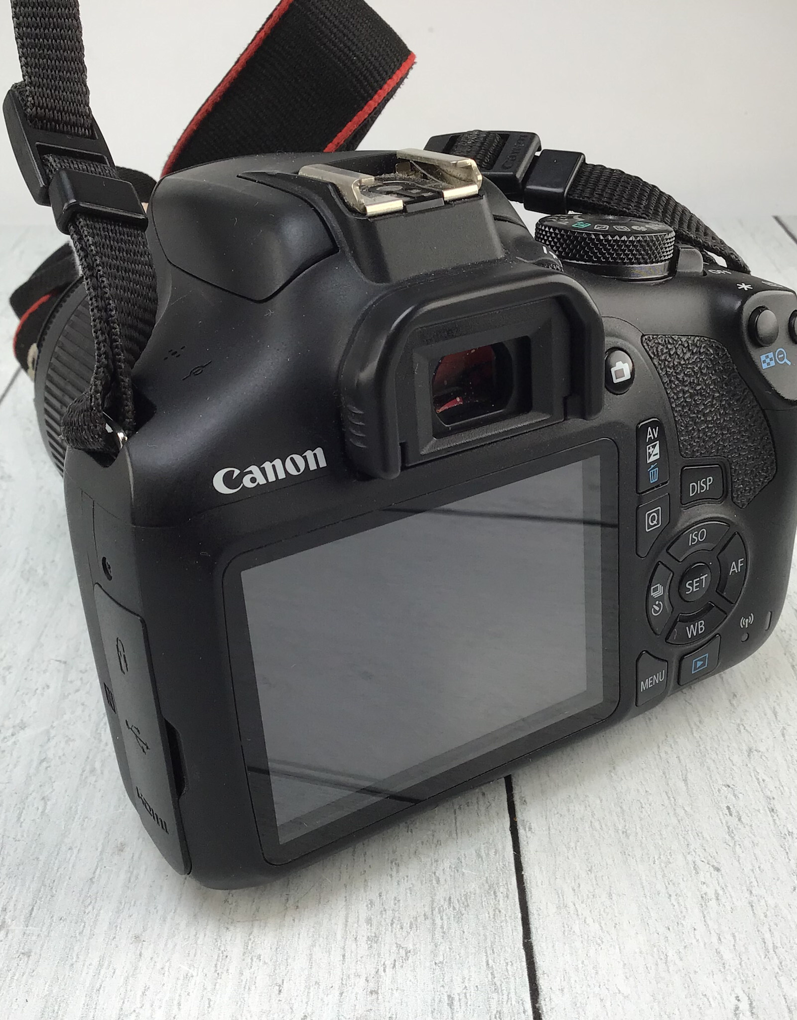 CANON Canon EOS Rebel T7 Camera w/ 18-55mm Used Good