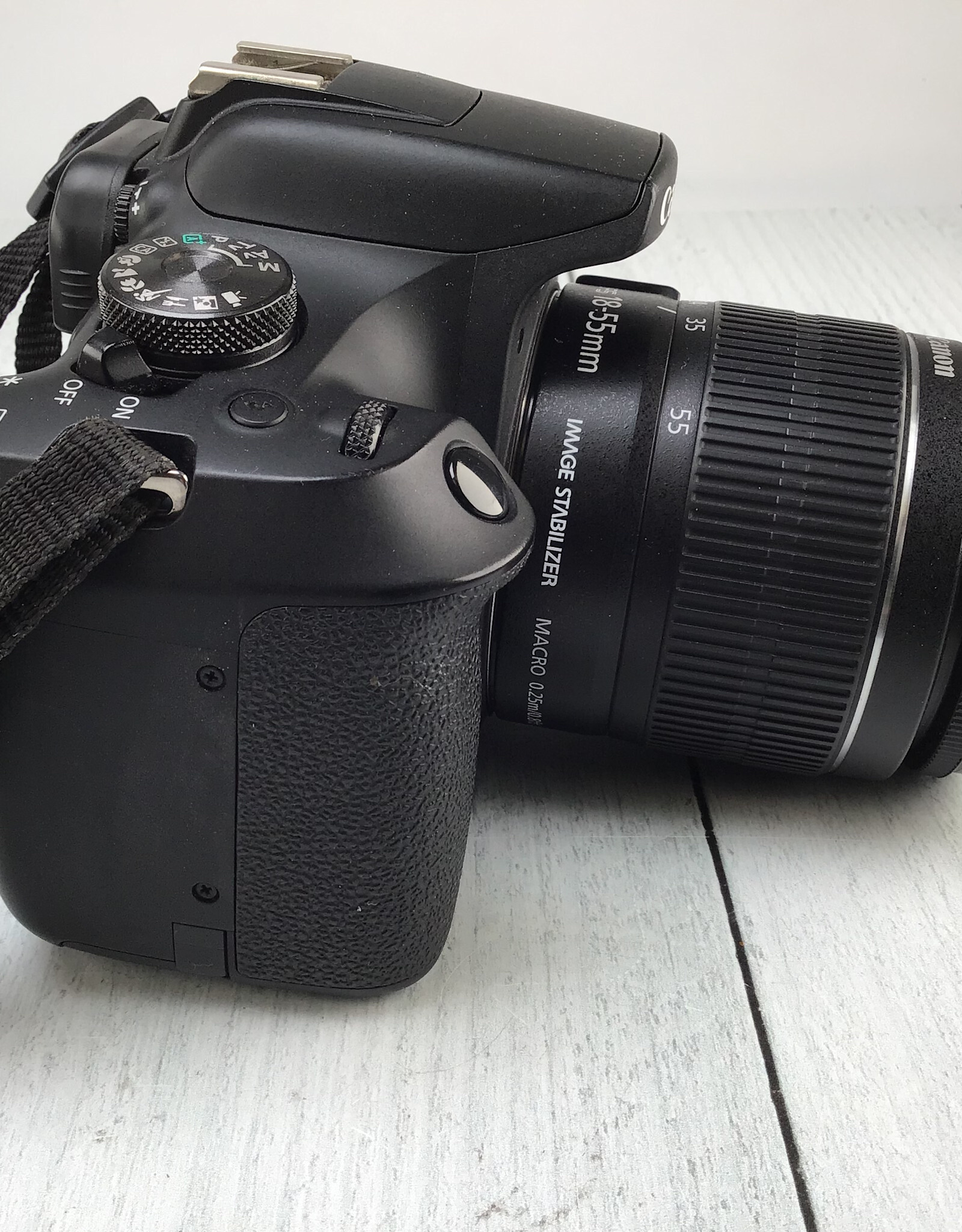 CANON Canon EOS Rebel T7 Camera w/ 18-55mm Used Good