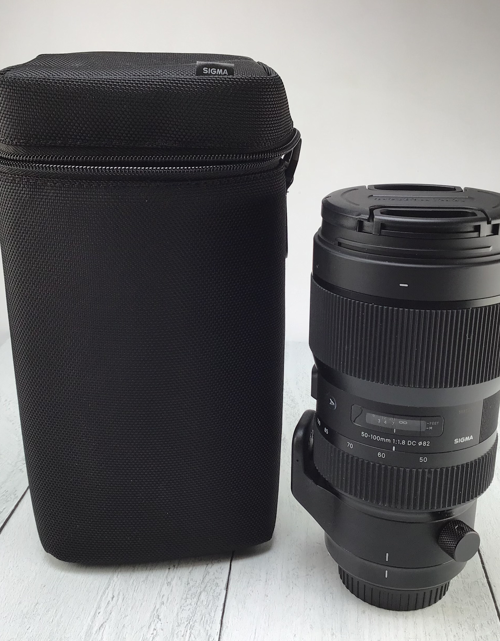SIGMA Sigma Art 50-100mm f1.8 DC Lens for Canon EF in Case Used Good