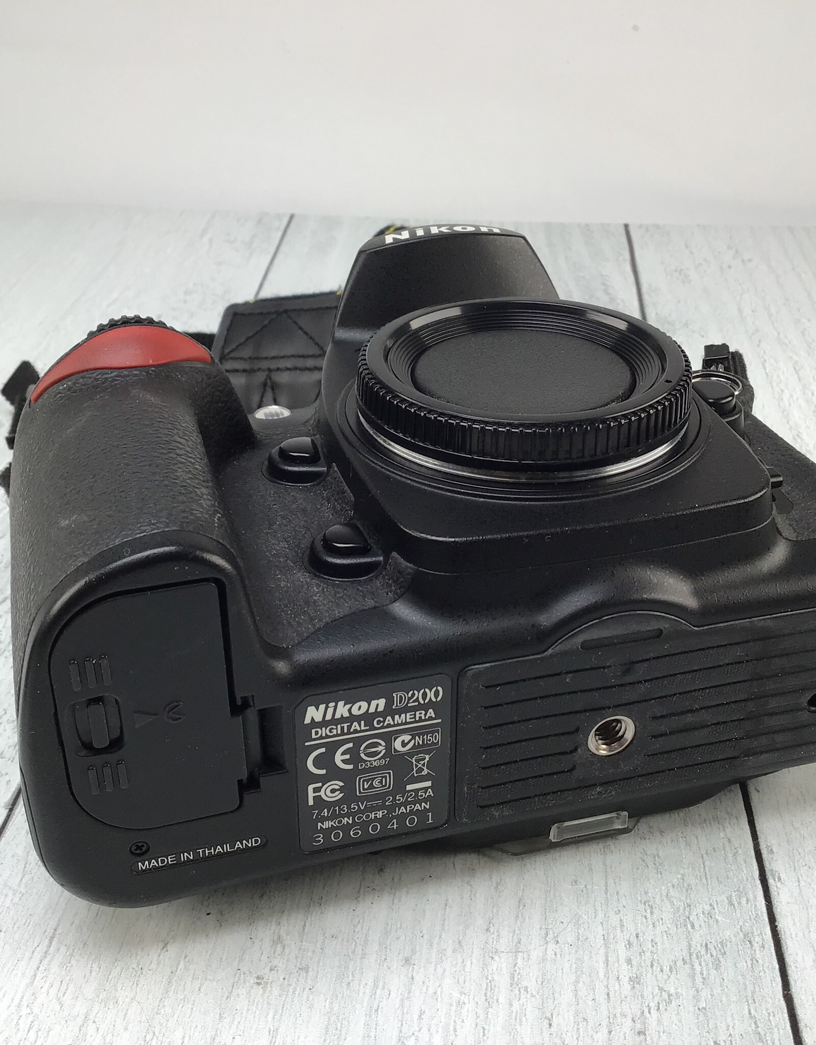 NIKON Nikon D200 Camera Body Used Good