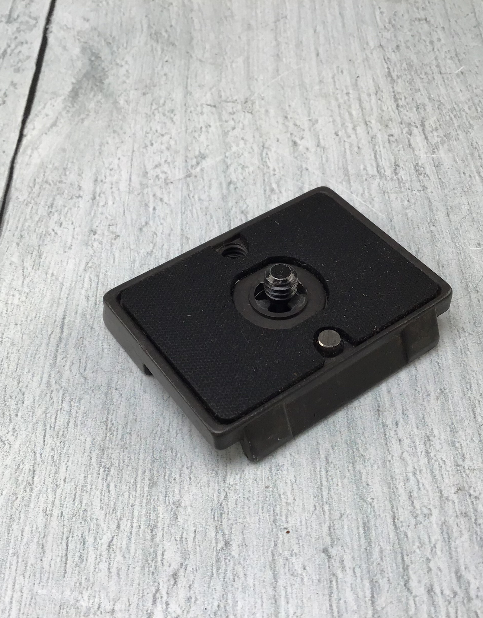 MANFROTTO Manfrotto RC2 Quick Release Plate Used Good