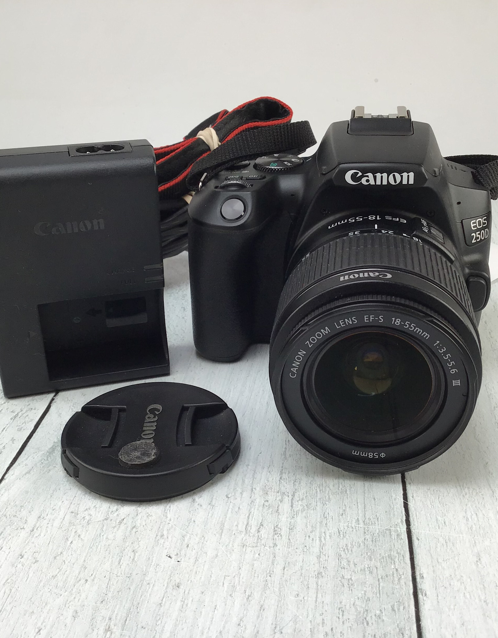 CANON Canon EOS 250D Camera w/ 18-55mm Used Good