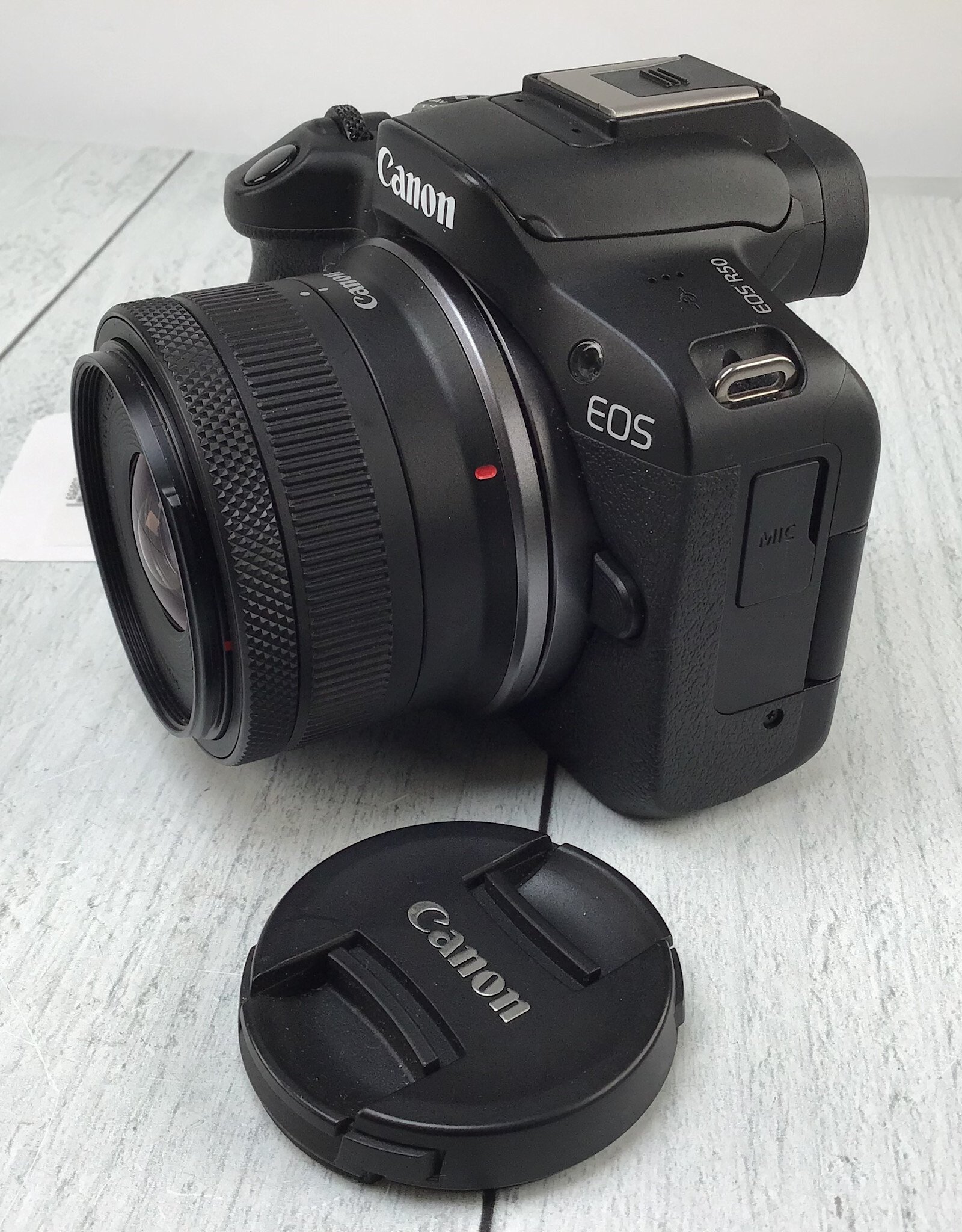 CANON Canon EOS R50 Camera w/ 18-45mm Used Good