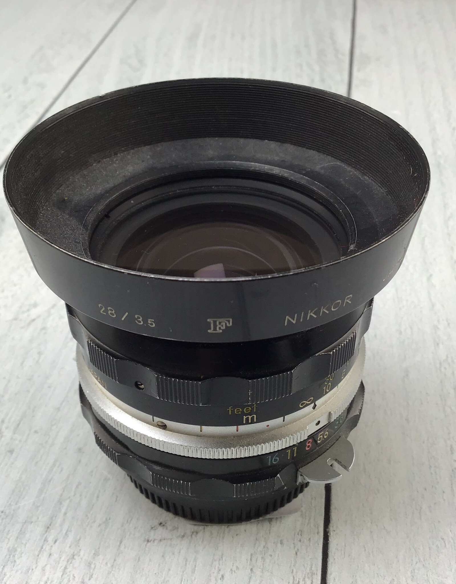 NIKON Nikon Nikkor H Nippon Kogaku 28mm f3.5 Non AI Lens Used Fair
