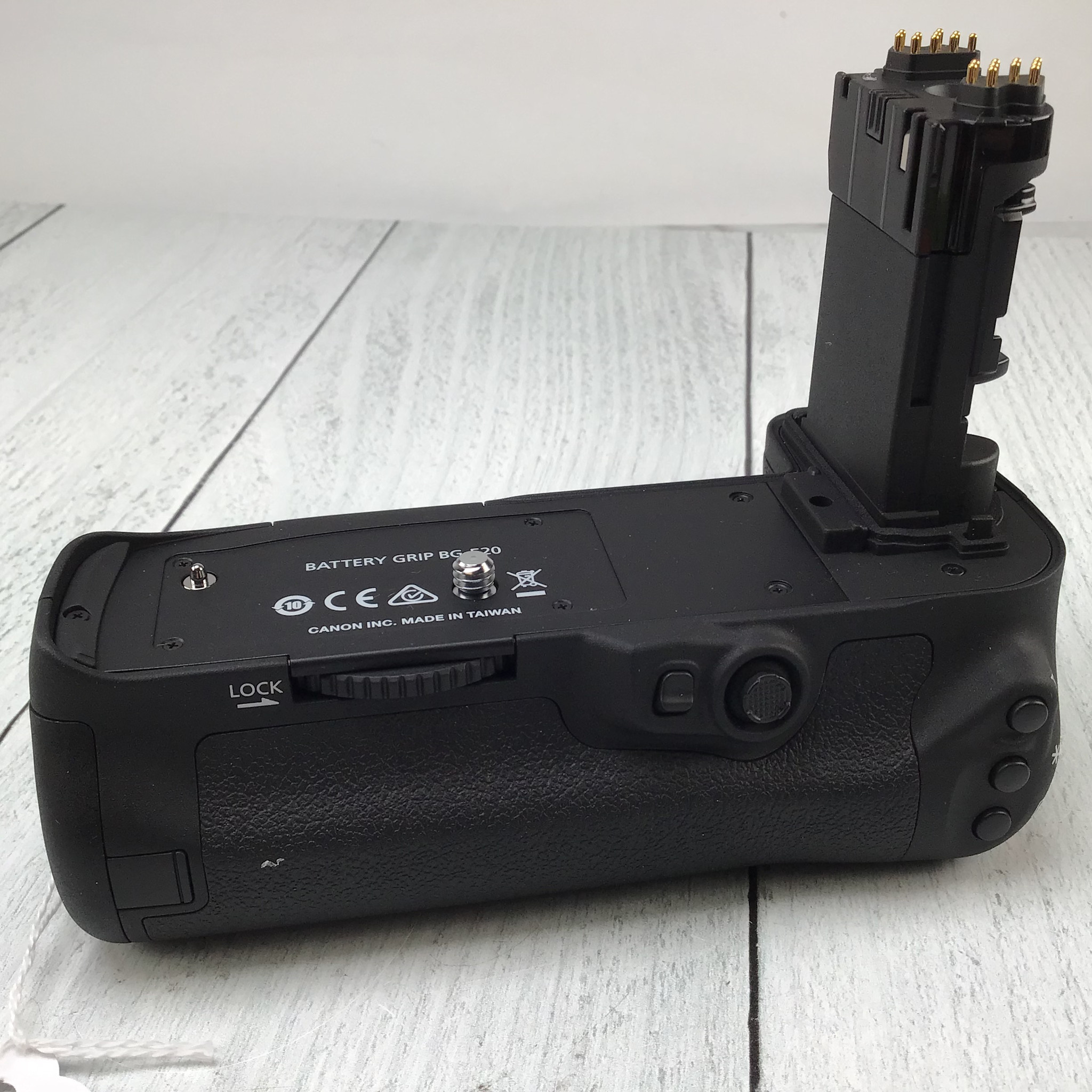 Canon BG-E20 Grip for Canon 5D Mark IV Used EX - Biggs Camera