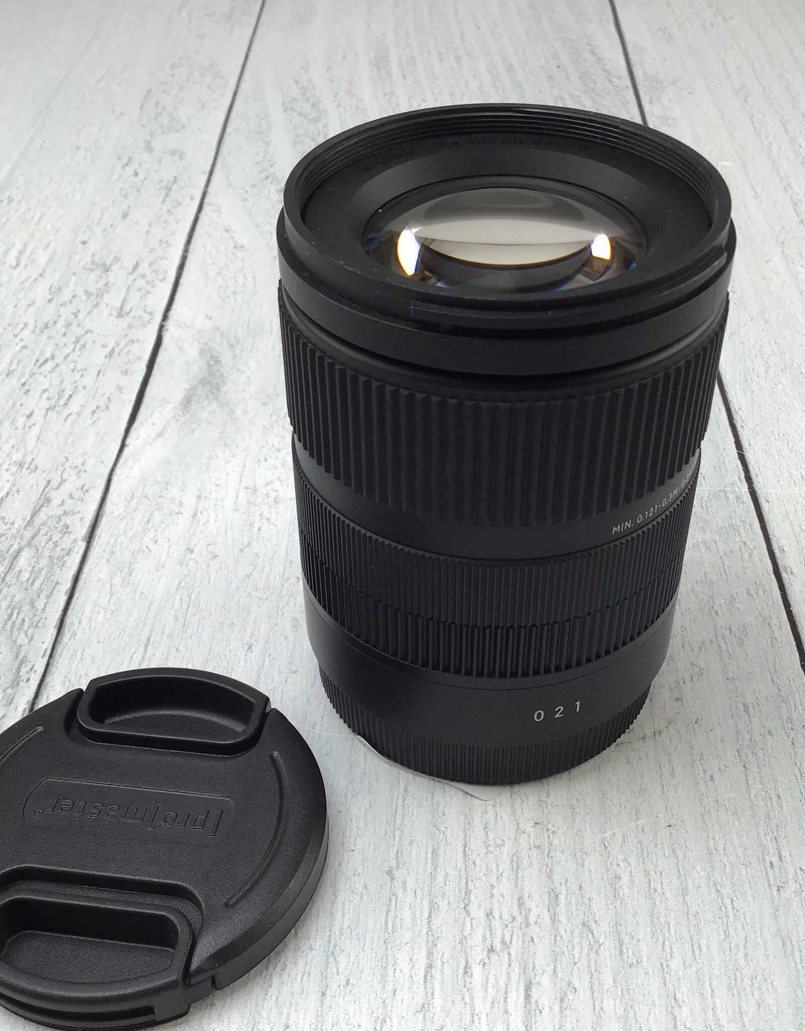 SIGMA Sigma 18-50mm f2.8 DC DN Lens for Sony E Used Good