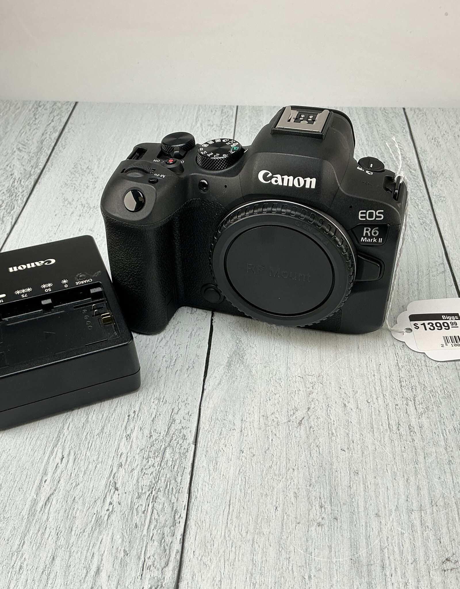 CANON Canon EOS R6 Mark II Camera Body Used Good