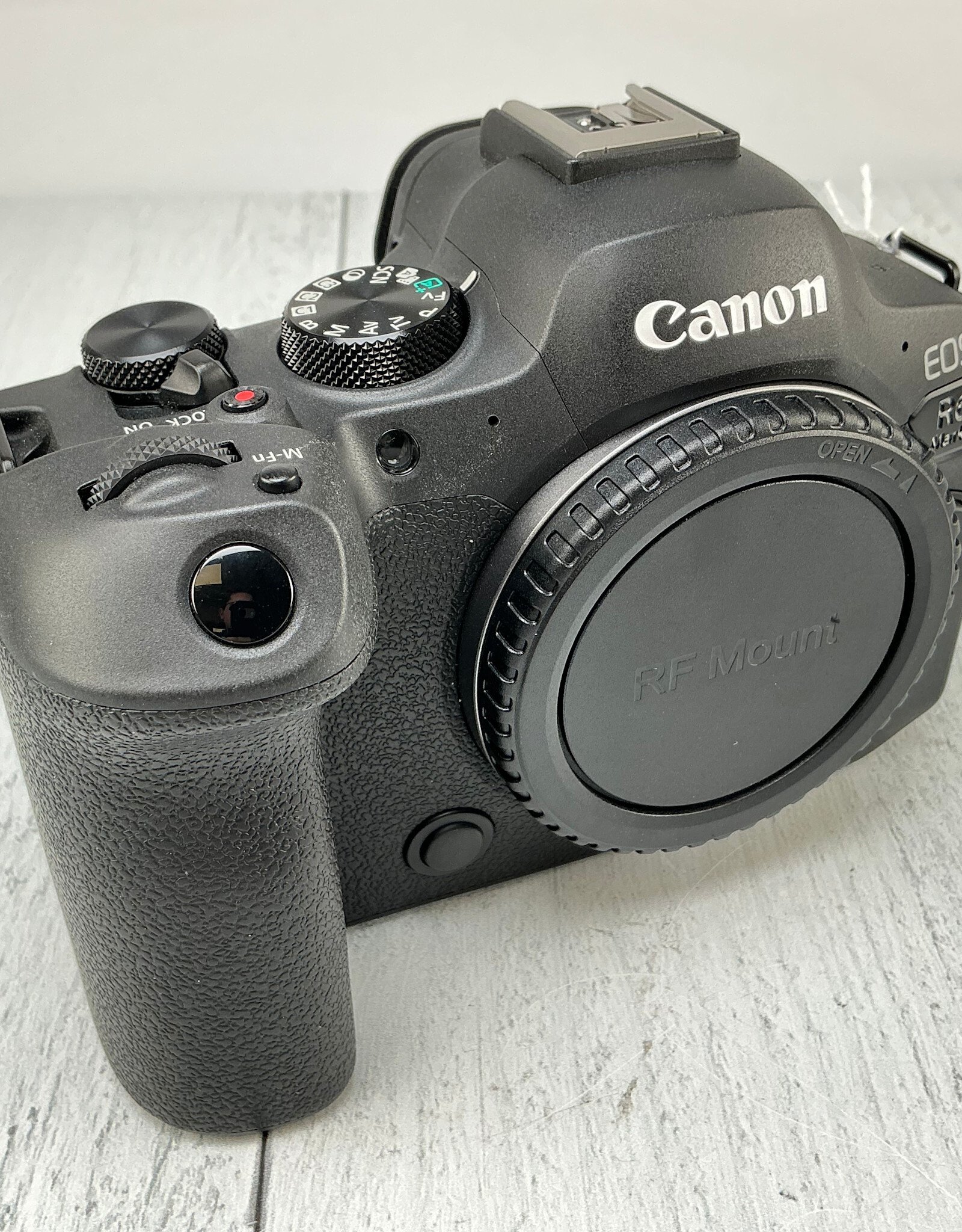 CANON Canon EOS R6 Mark II Camera Body Used Good