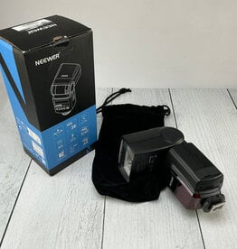 Neewer Neewer TT560 Flash in Box Used Good