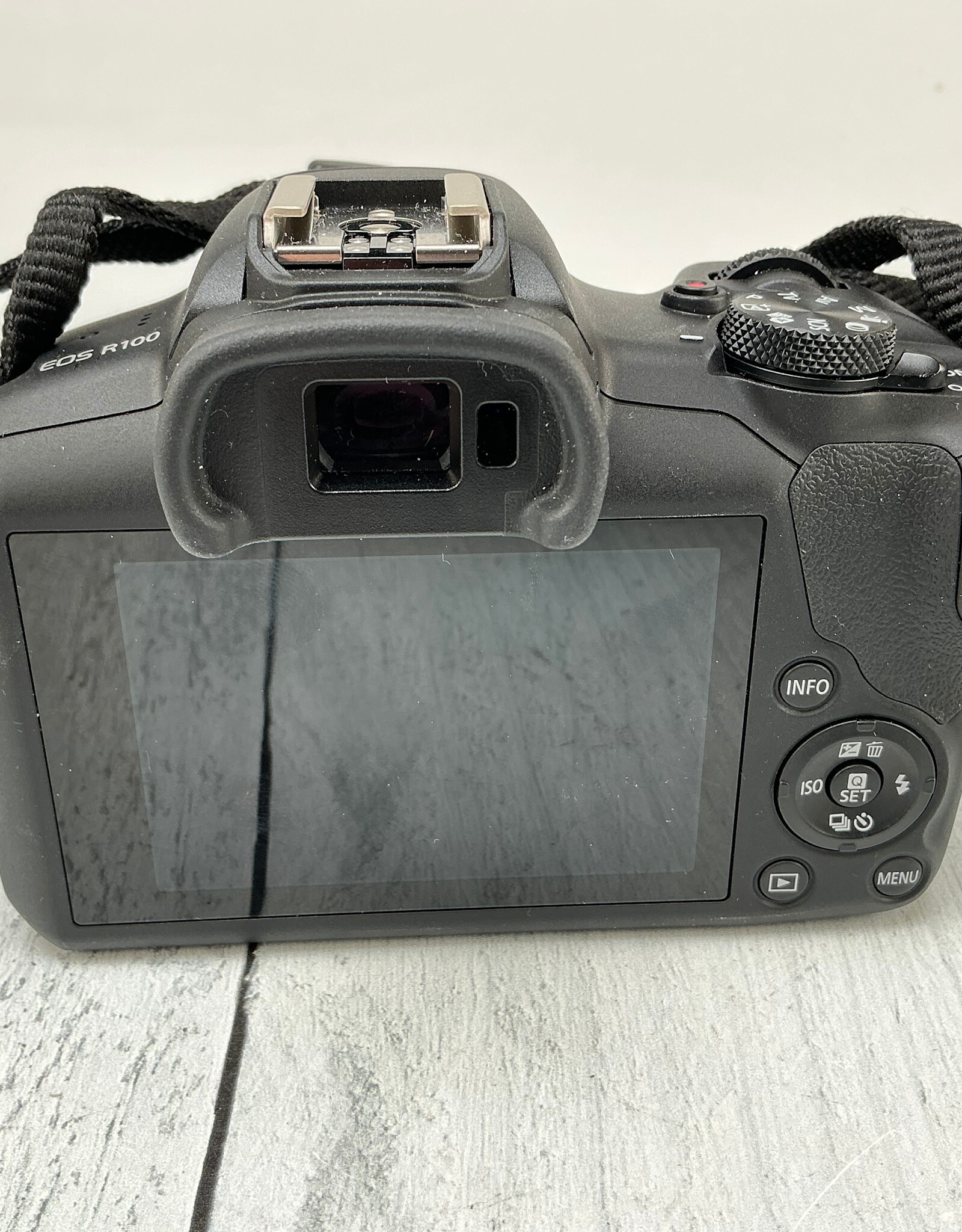 CANON Canon EOS R100 Camera w/ 18-45mm Used Good