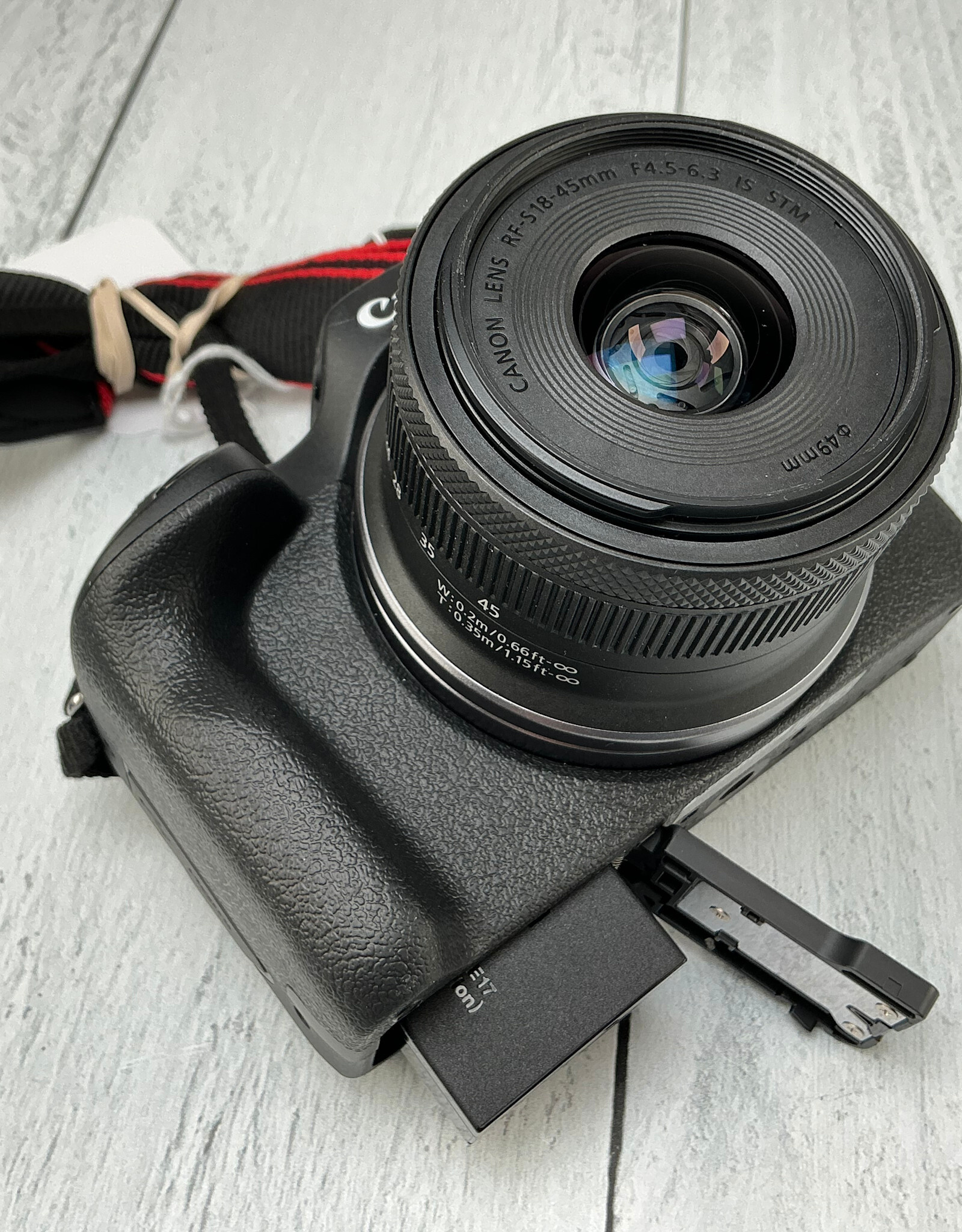 CANON Canon EOS R100 Camera w/ 18-45mm Used Good